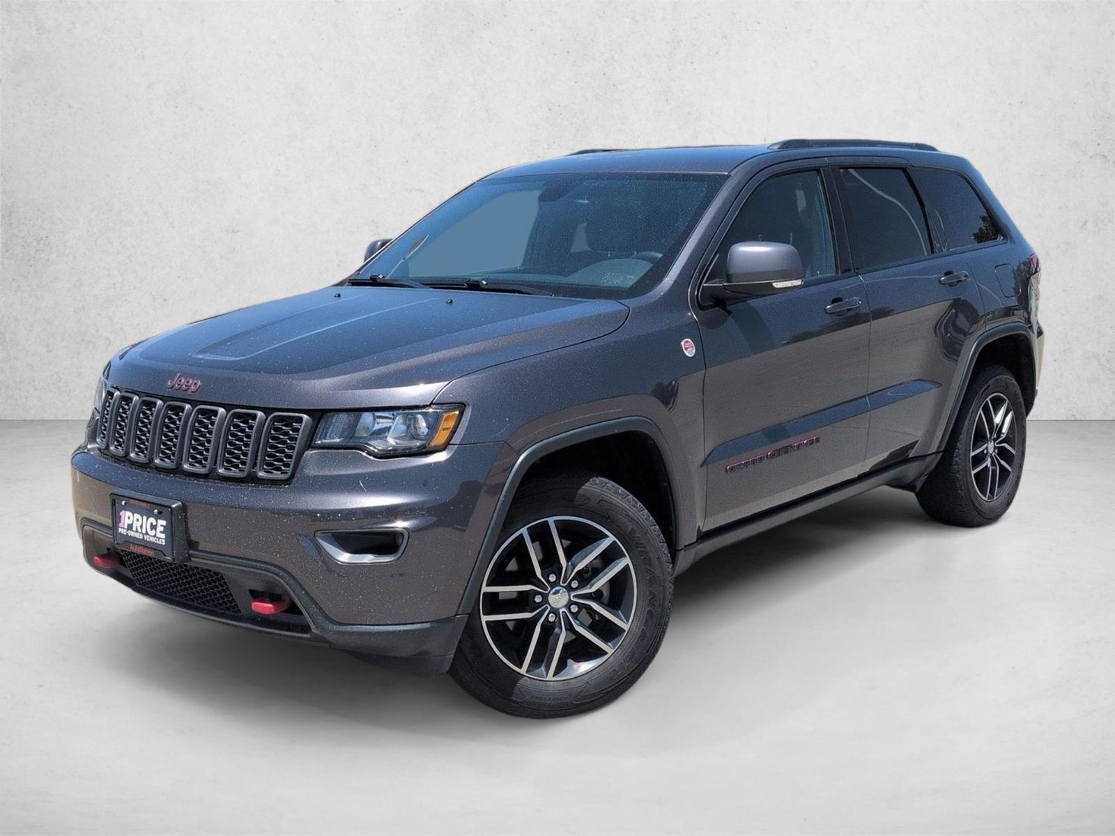 Thumbnail: 2017 Jeep Grand Cherokee - 1