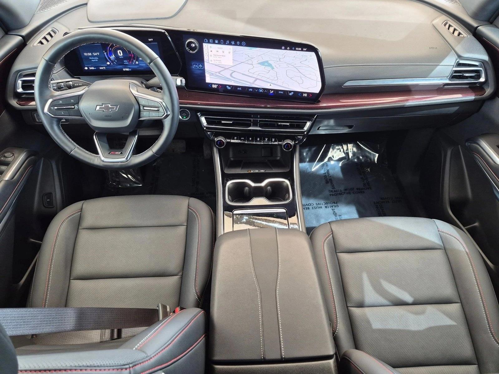 Thumbnail: 2025 Chevrolet Traverse - 4