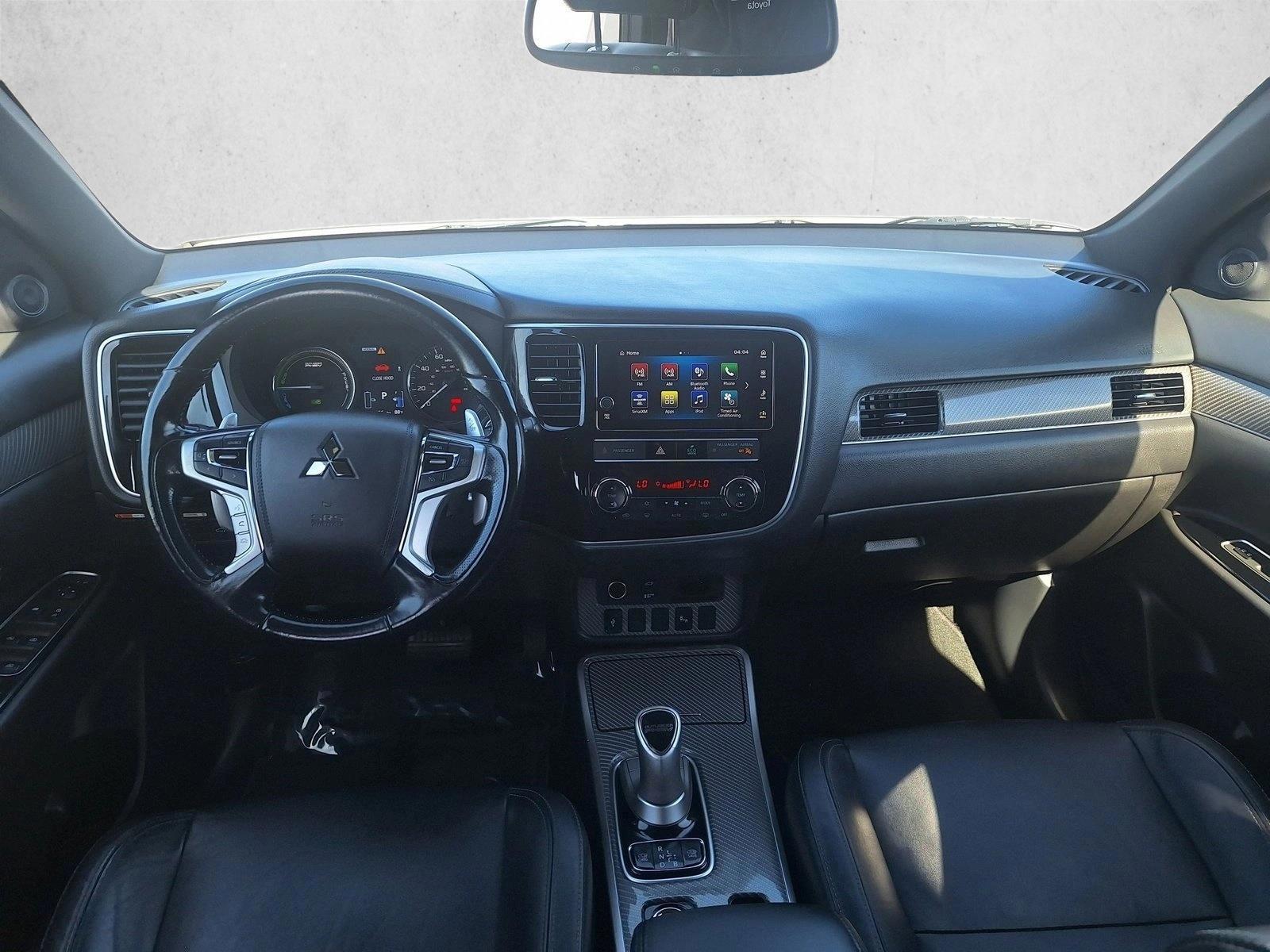 Thumbnail: 2019 Mitsubishi Outlander - 3