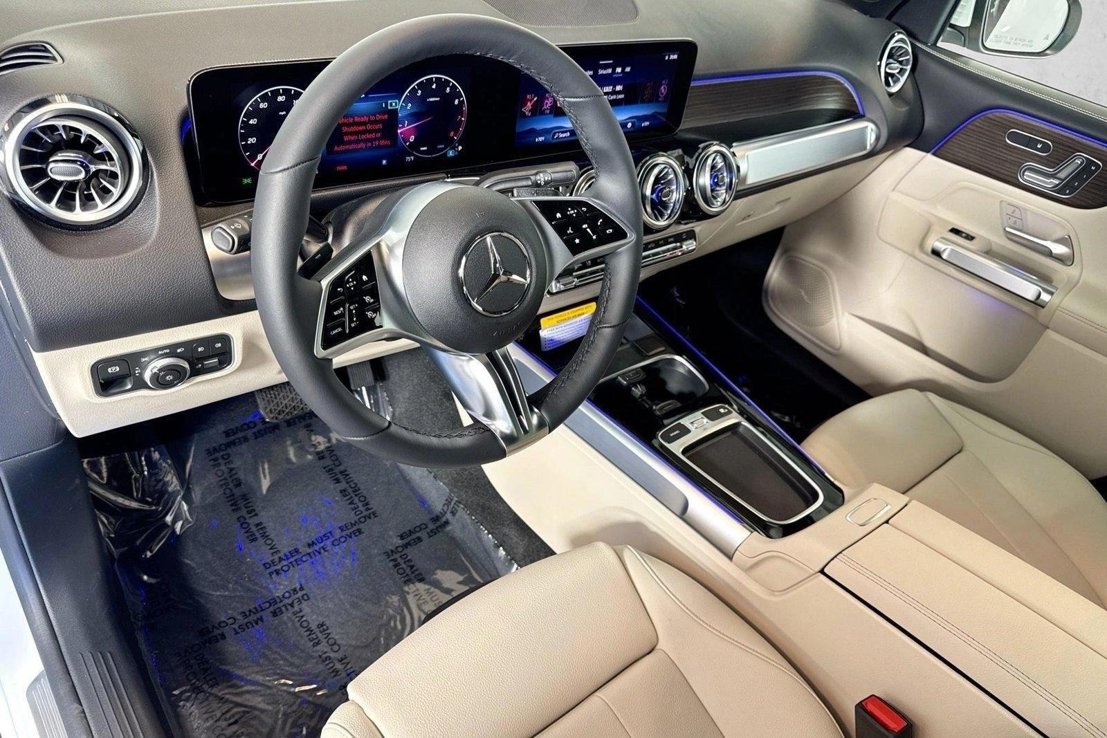Thumbnail: 2026 Mercedes-Benz GLB - 3