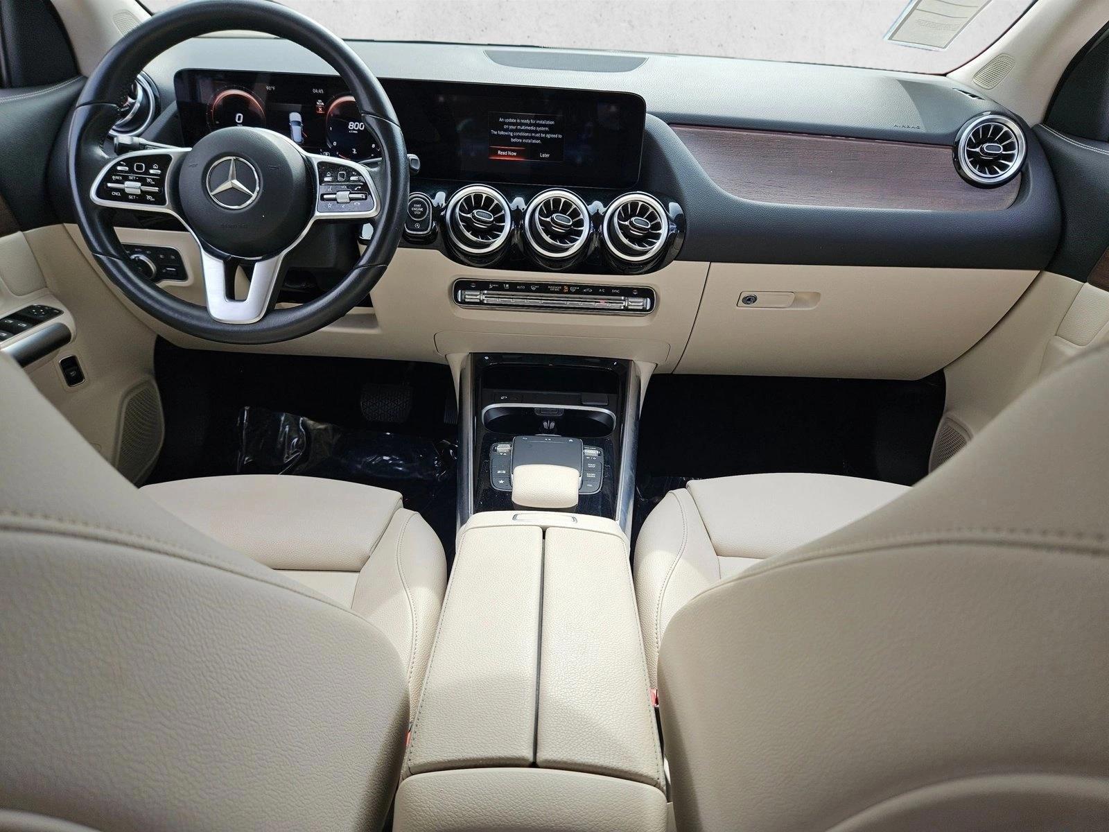 Thumbnail: 2023 Mercedes-Benz GLA - 3