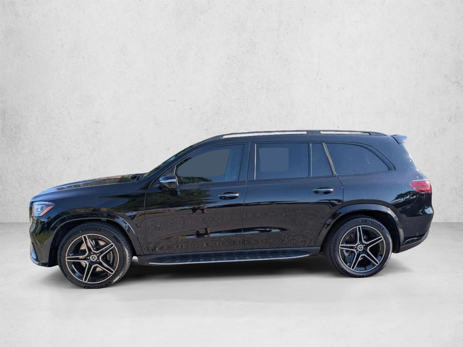 Thumbnail: 2026 Mercedes-Benz GLS - 2