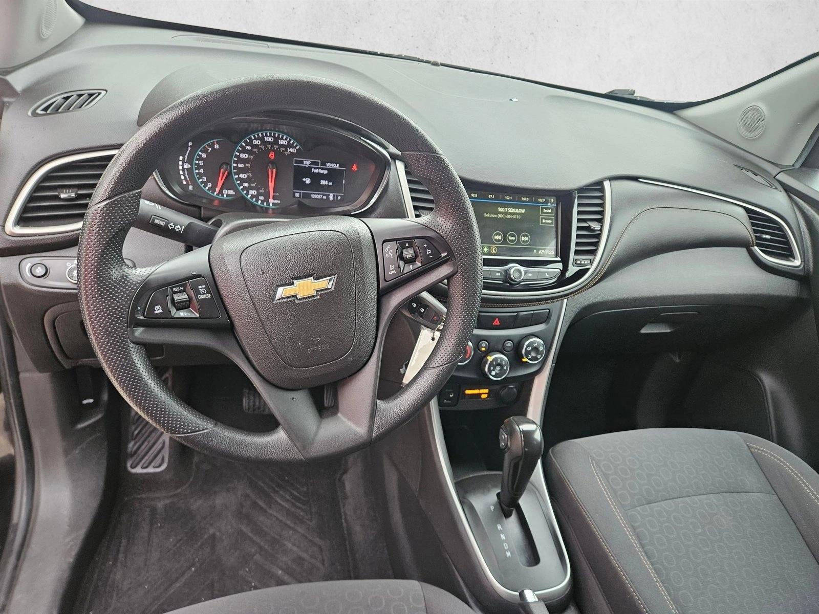 Thumbnail: 2019 Chevrolet Trax - 3