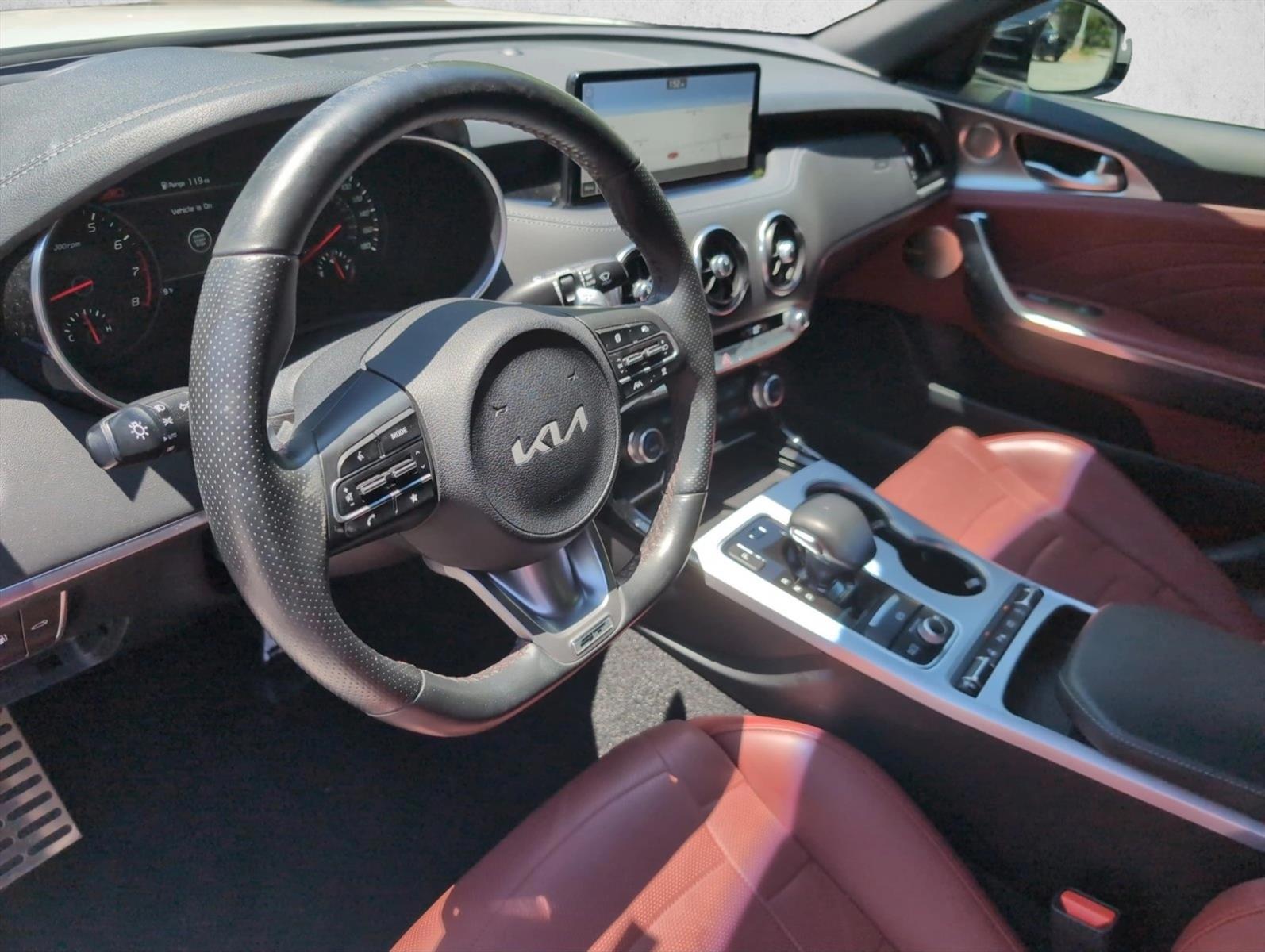 Thumbnail: 2023 Kia Stinger - 2