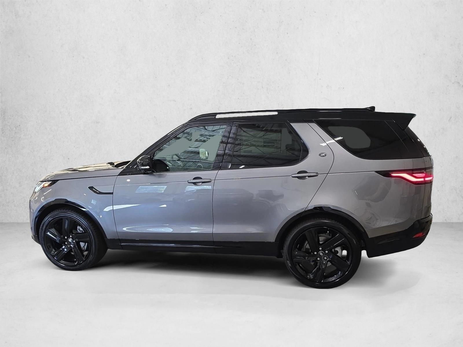 Thumbnail: 2026 Land Rover Discovery - 2