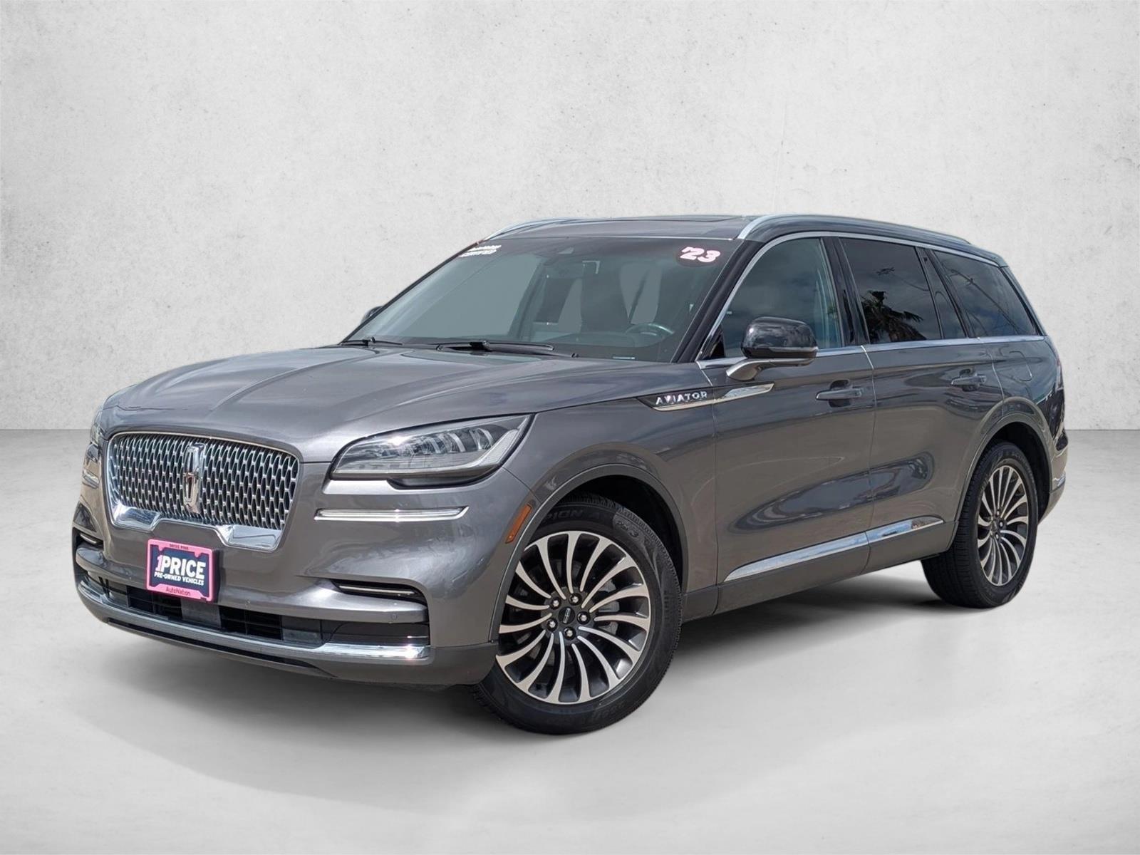 Thumbnail: 2023 Lincoln Aviator - 1