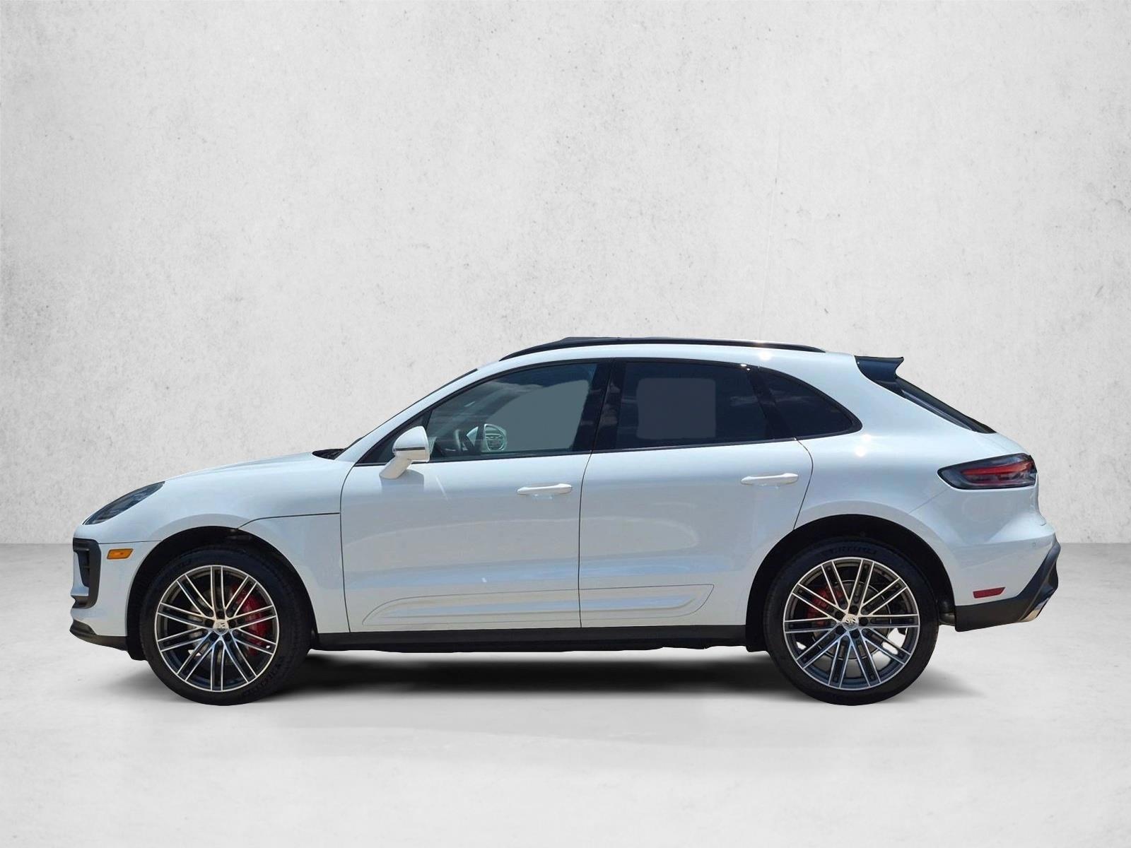 Thumbnail: 2026 Porsche Macan - 2