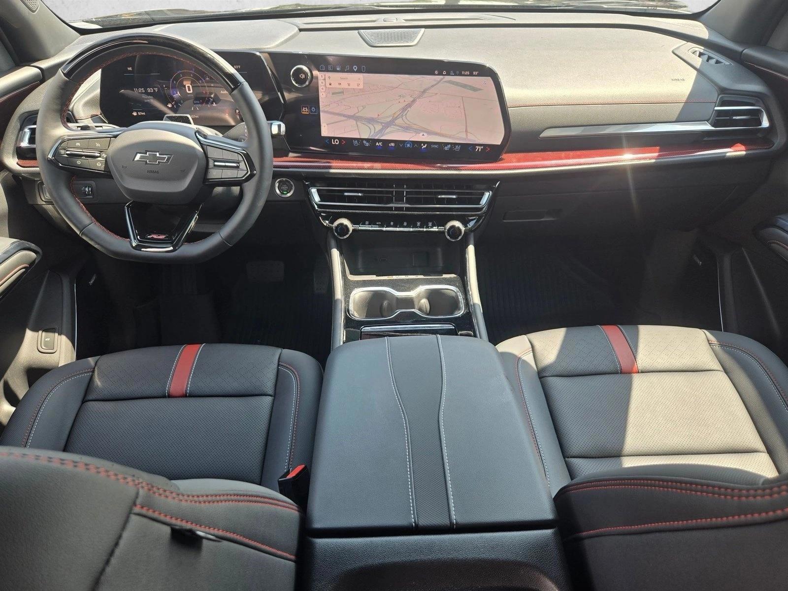 Thumbnail: 2026 Chevrolet Traverse - 4