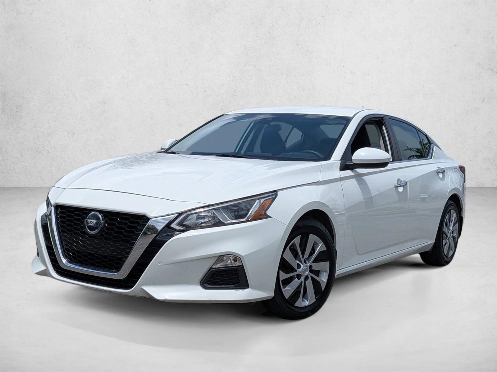 Thumbnail: 2020 Nissan Altima - 1