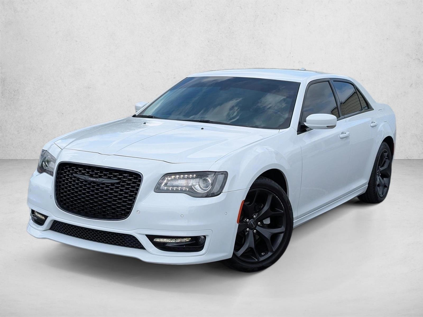 Thumbnail: 2022 Chrysler 300 - 1