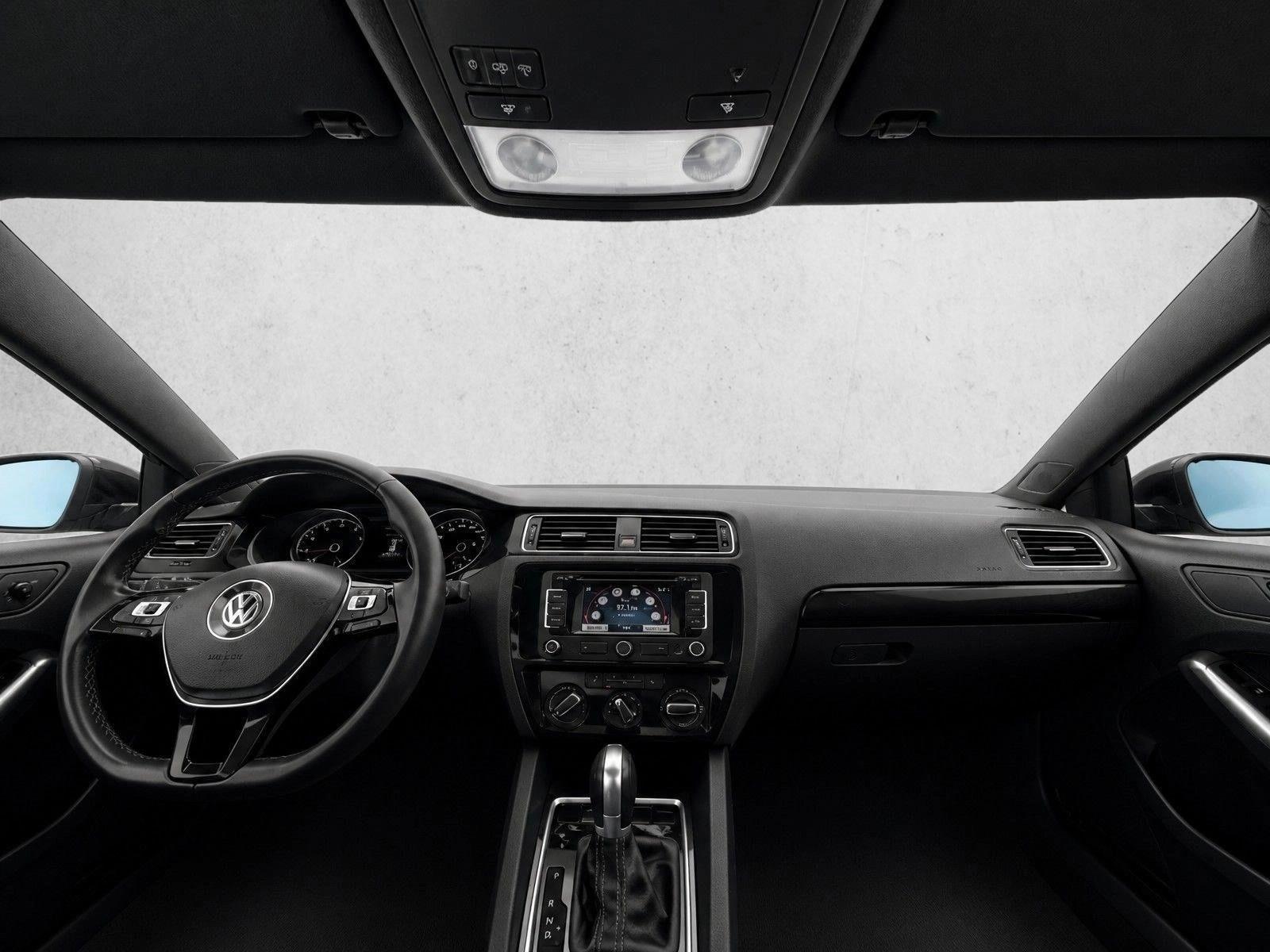 Thumbnail: 2015 Volkswagen Jetta - 3