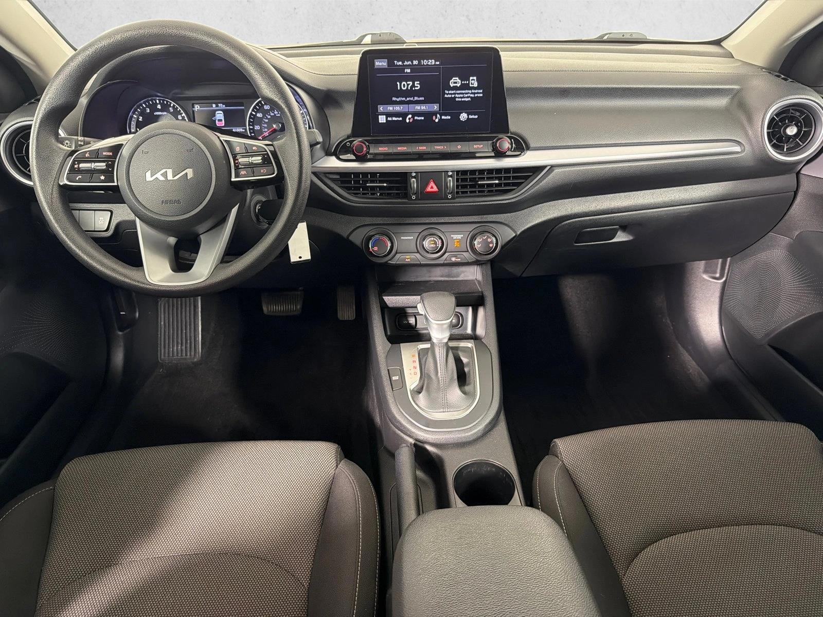 Thumbnail: 2022 Kia Forte - 3