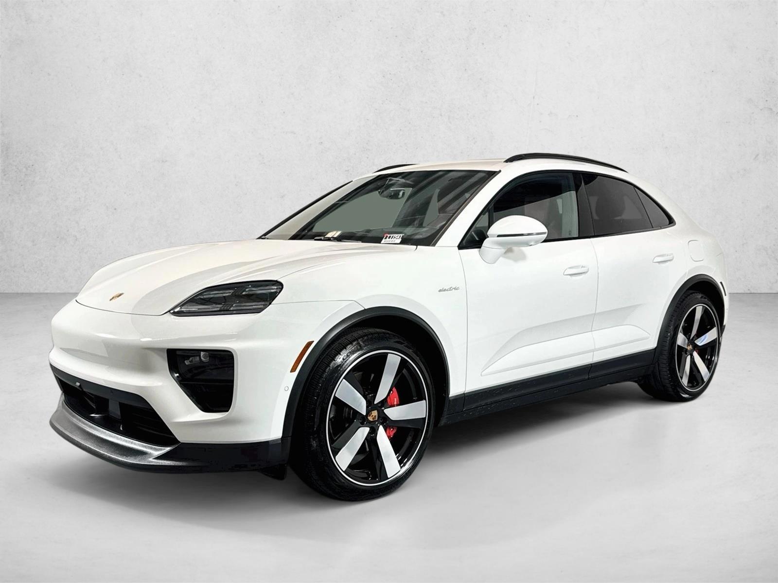 Thumbnail: 2025 Porsche Macan - 1