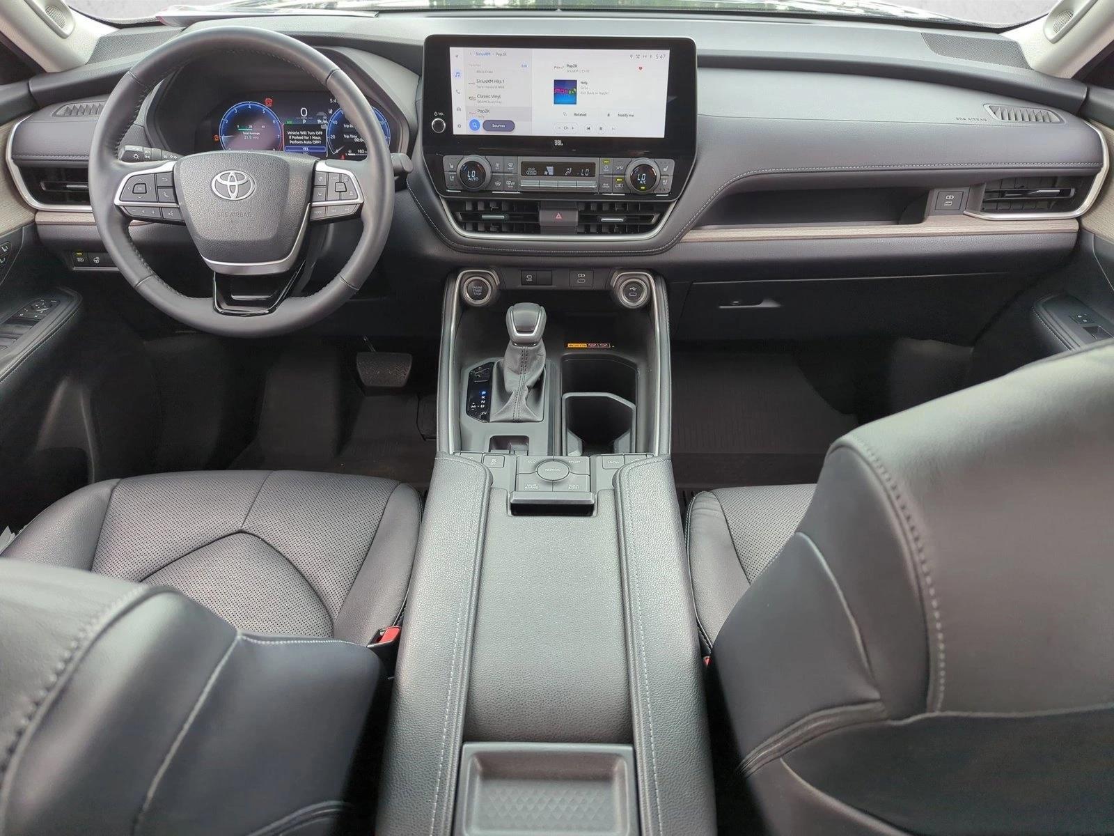 Thumbnail: 2024 Toyota Grand Highlander - 4