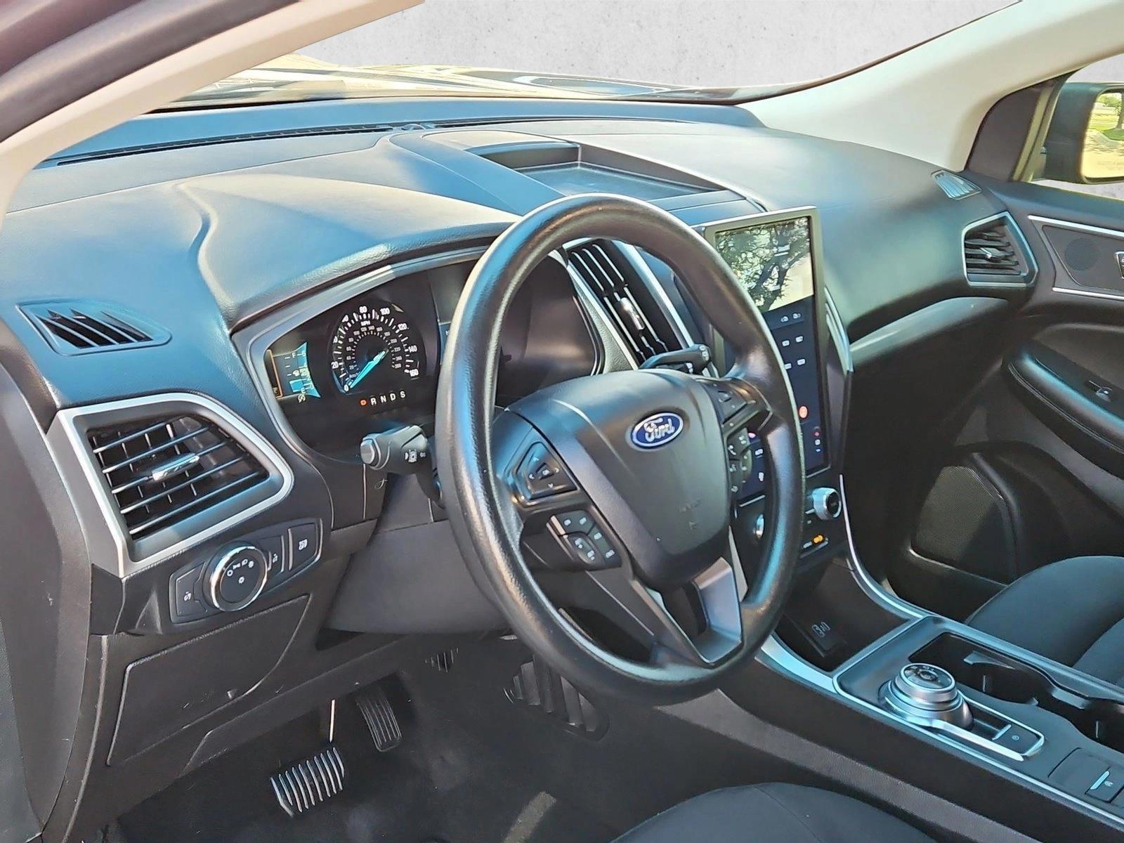 Thumbnail: 2022 Ford Edge - 3