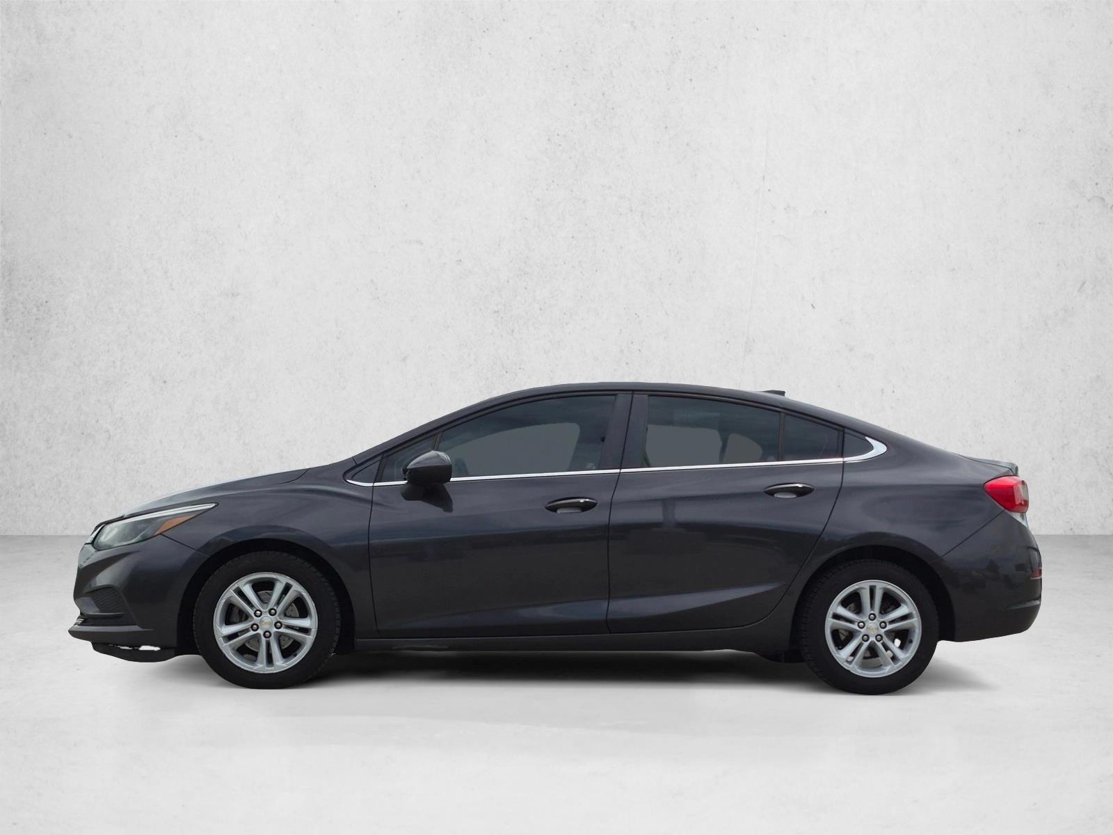 Thumbnail: 2017 Chevrolet Cruze - 2