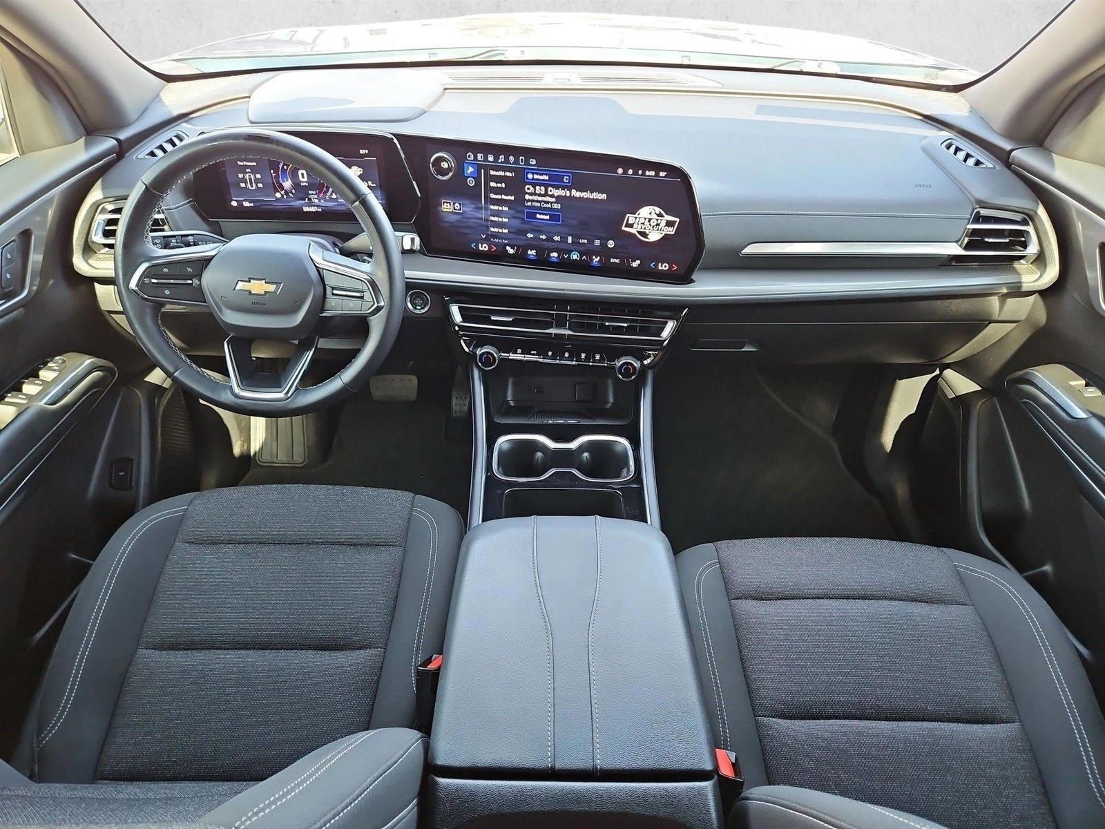 2025 Chevrolet Traverse LT - Photo 22