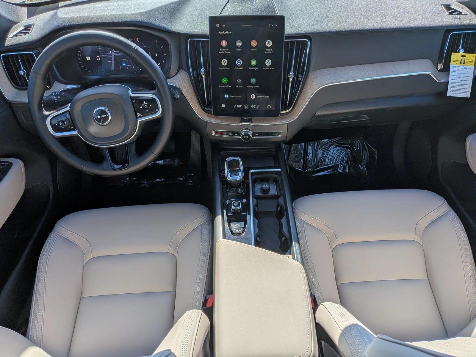 Thumbnail: 2026 Volvo XC60 - 3