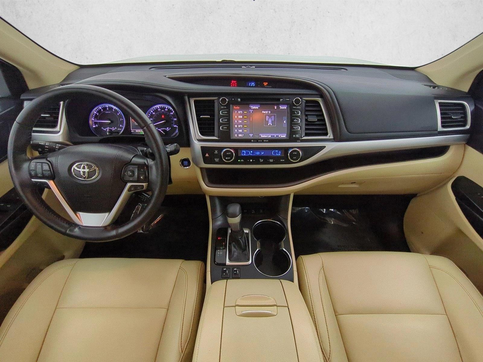 Thumbnail: 2019 Toyota Highlander - 4