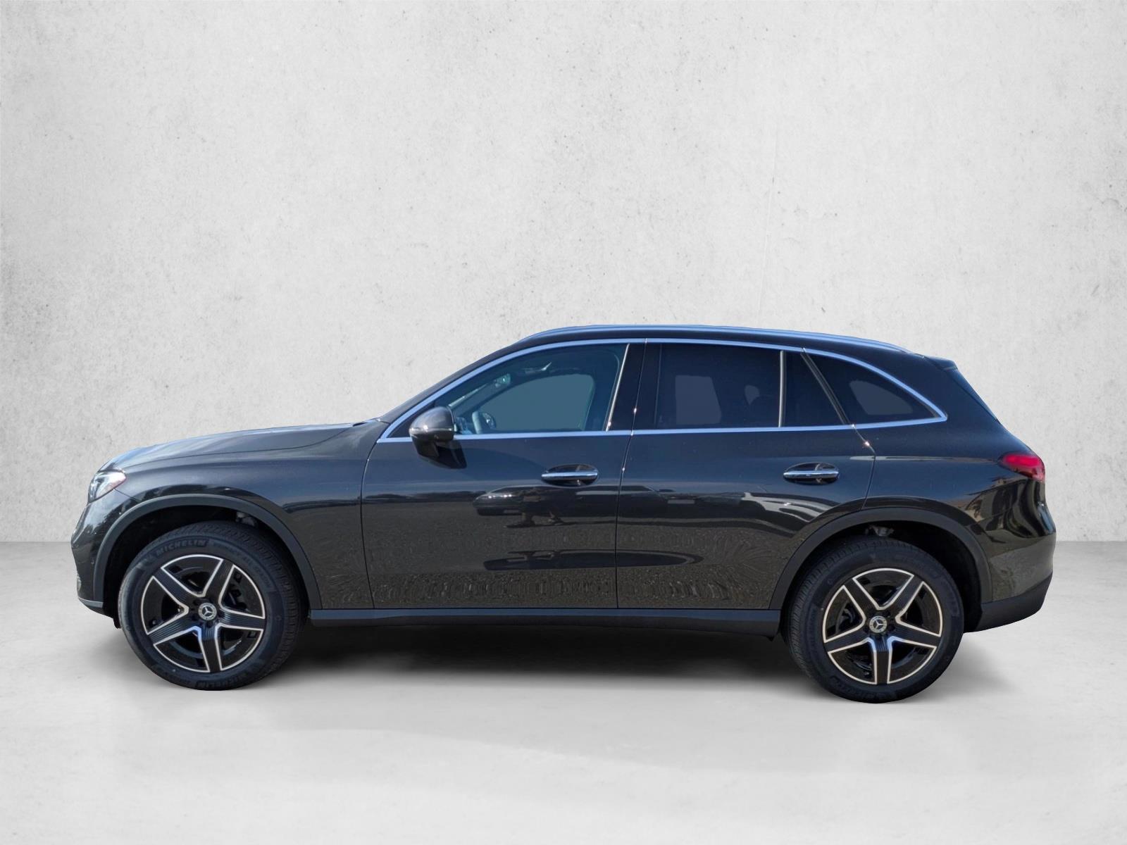 Thumbnail: 2026 Mercedes-Benz GLC - 2