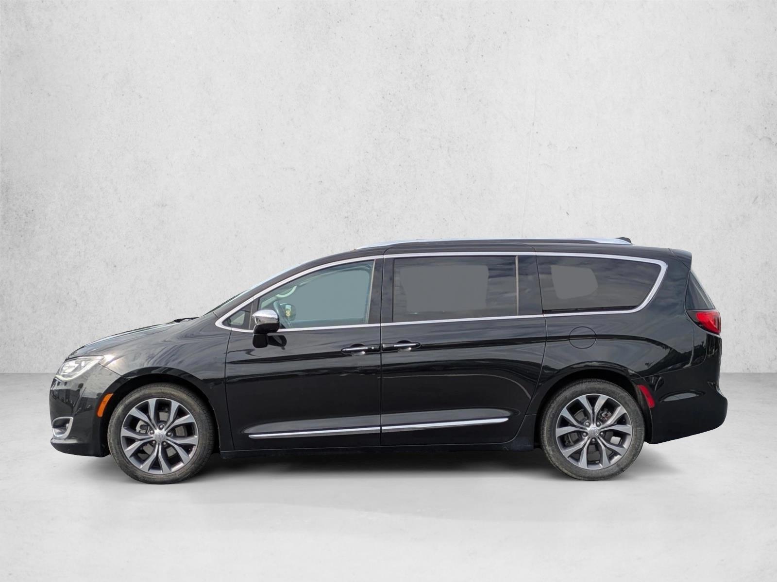 Thumbnail: 2017 Chrysler Pacifica - 2