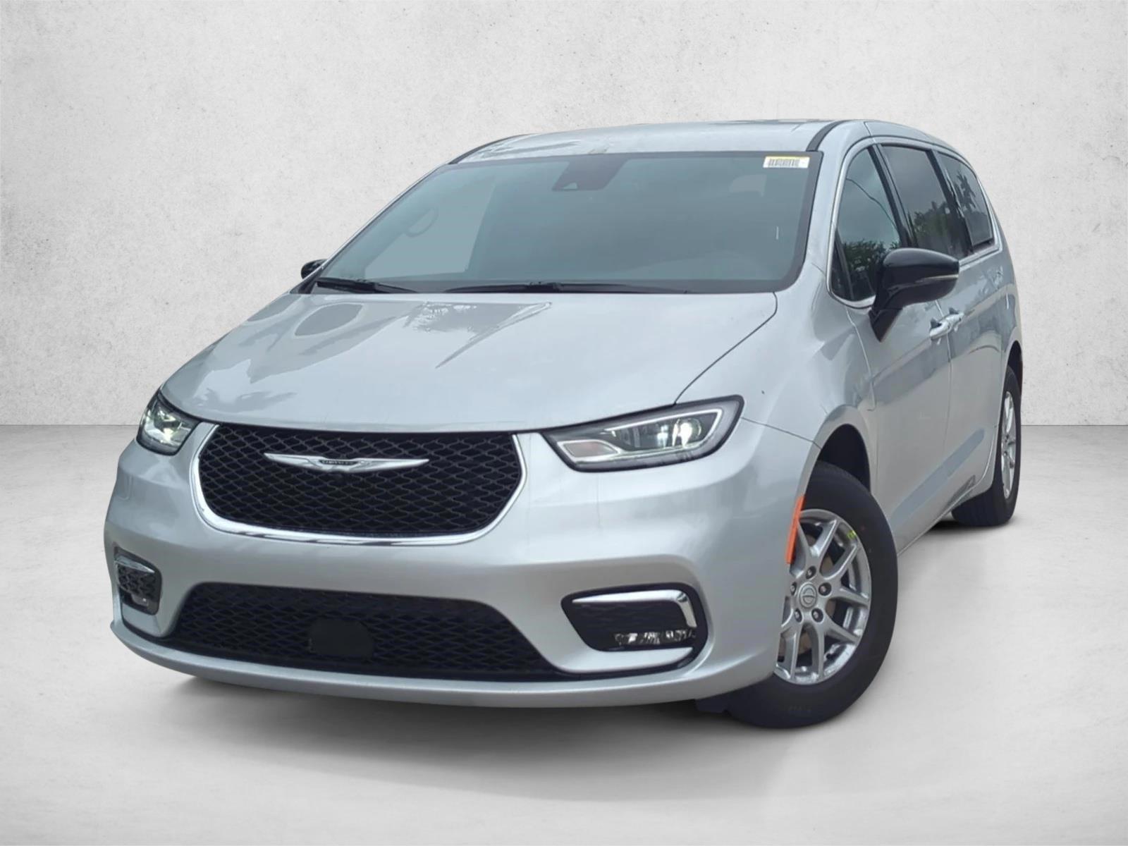 Thumbnail: 2026 Chrysler Pacifica - 1