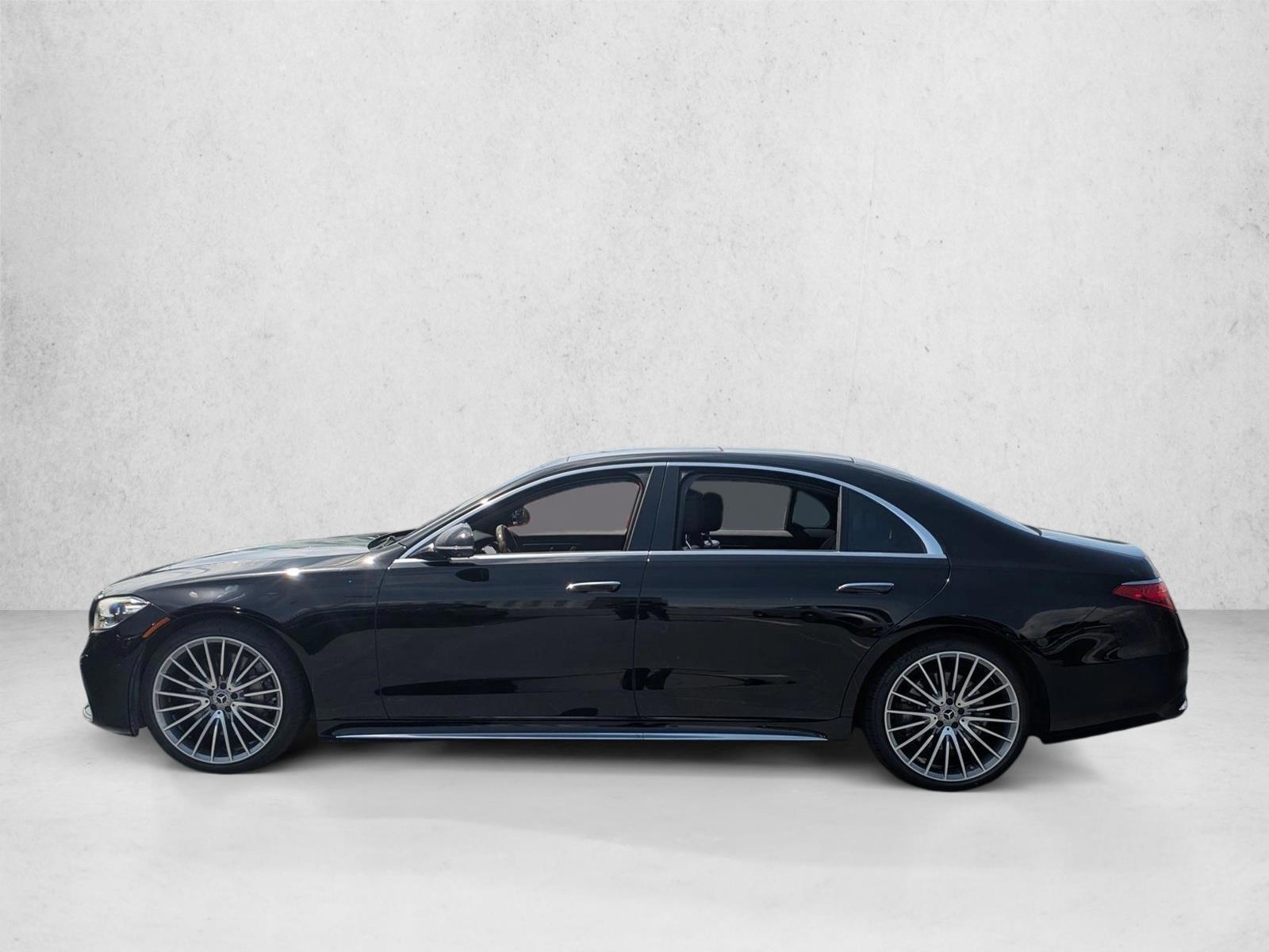 Thumbnail: 2023 Mercedes-Benz S-Class - 2