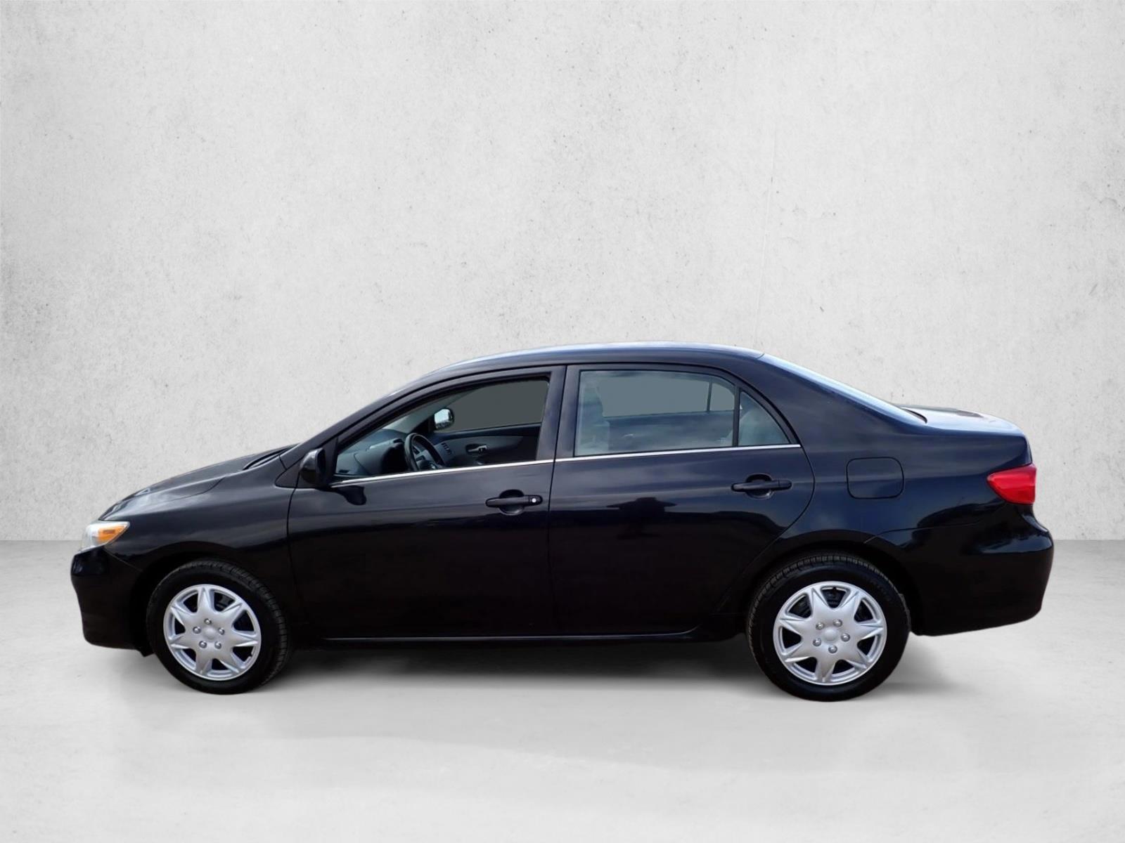 Thumbnail: 2013 Toyota Corolla - 2