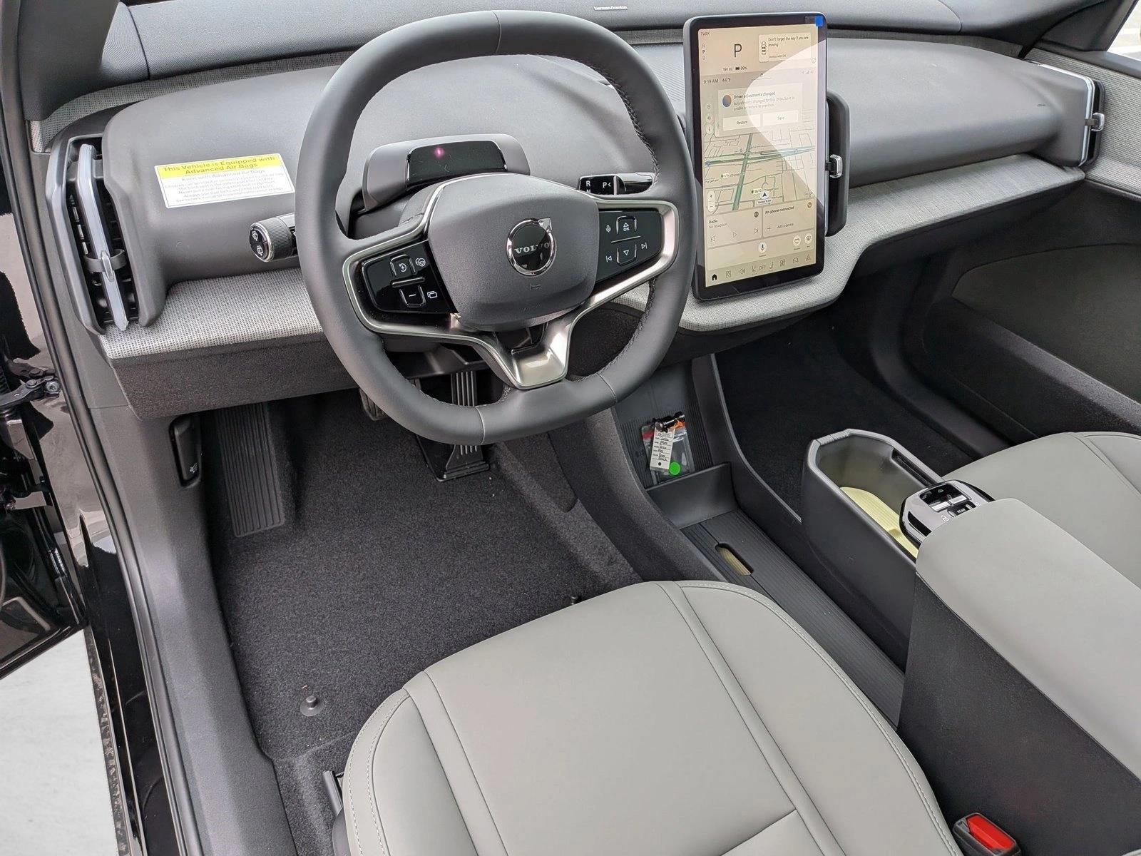 Thumbnail: 2026 Volvo EX30 - 3