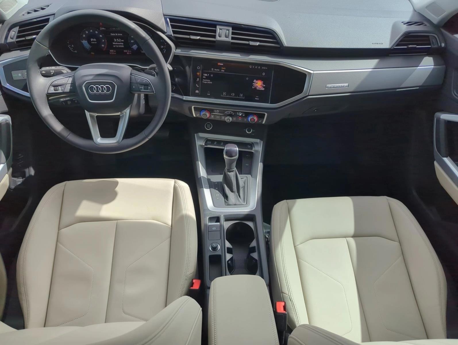 Thumbnail: 2025 Audi Q3 - 2