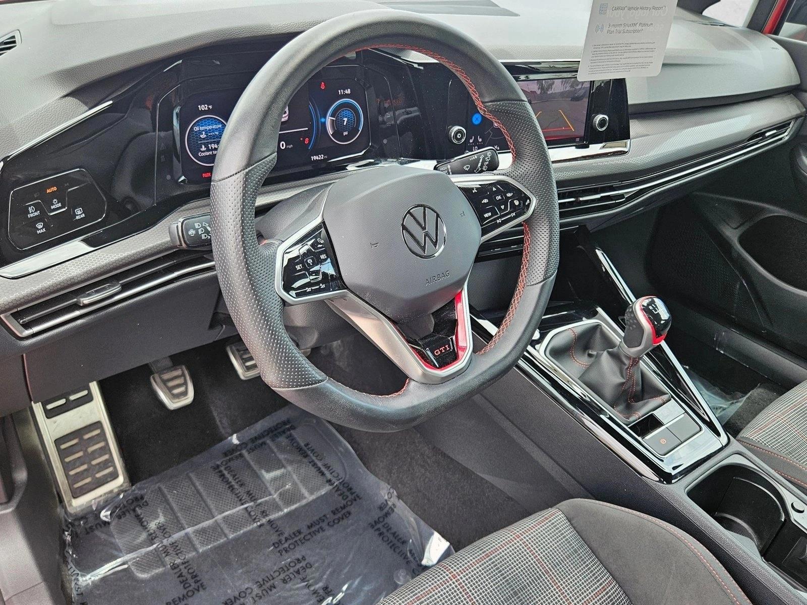 Thumbnail: 2024 Volkswagen Golf - 3