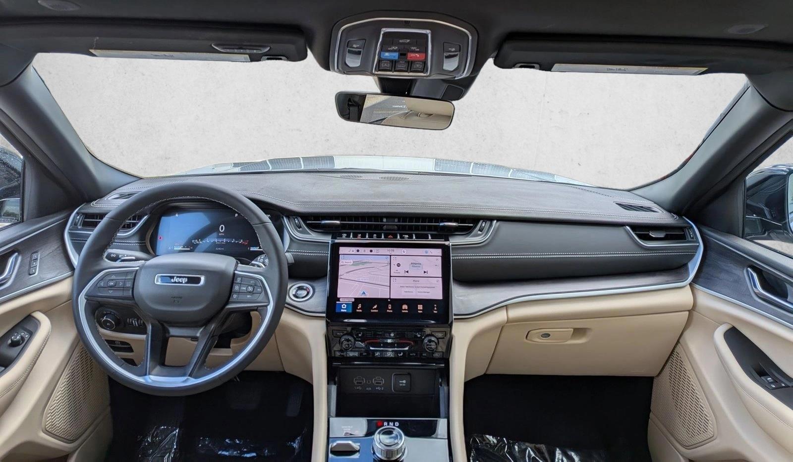 Thumbnail: 2025 Jeep Grand Cherokee - 4