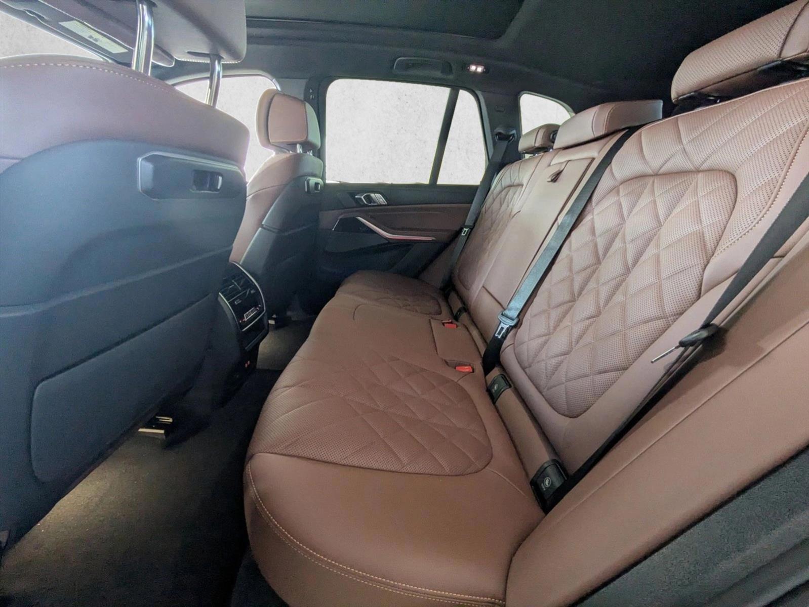 2026 BMW X5 40i - Photo 16