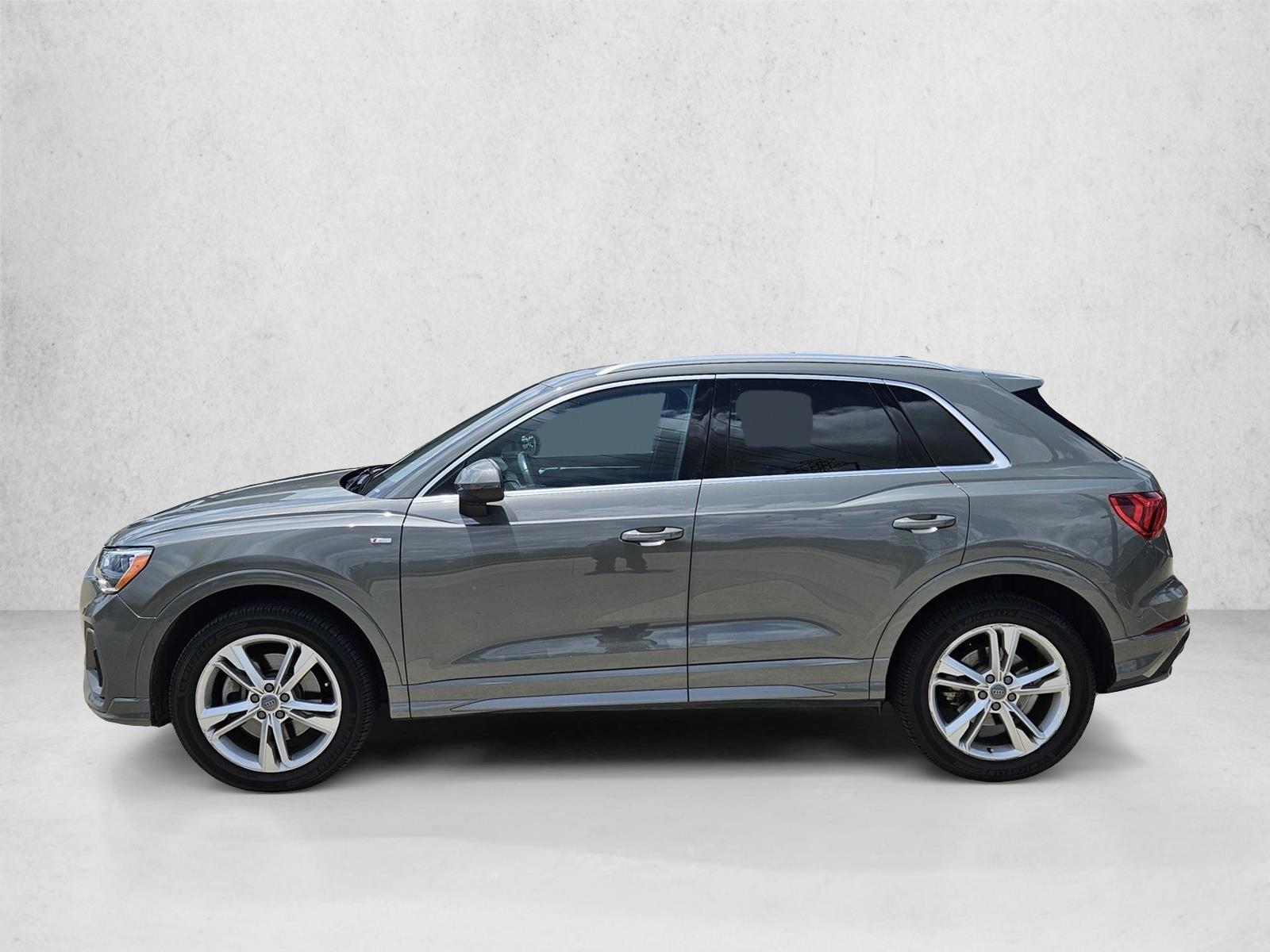 Thumbnail: 2020 Audi Q3 - 2