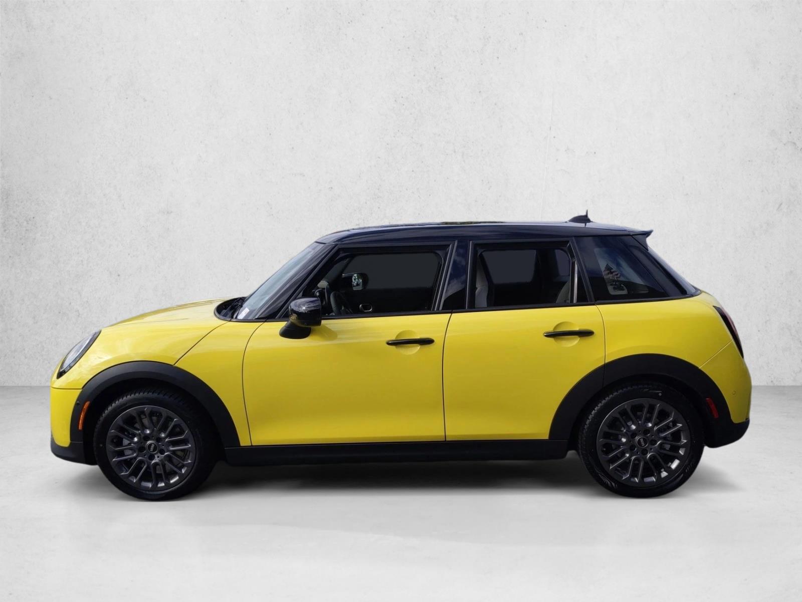Thumbnail: 2027 MINI Cooper Hardtop - 2