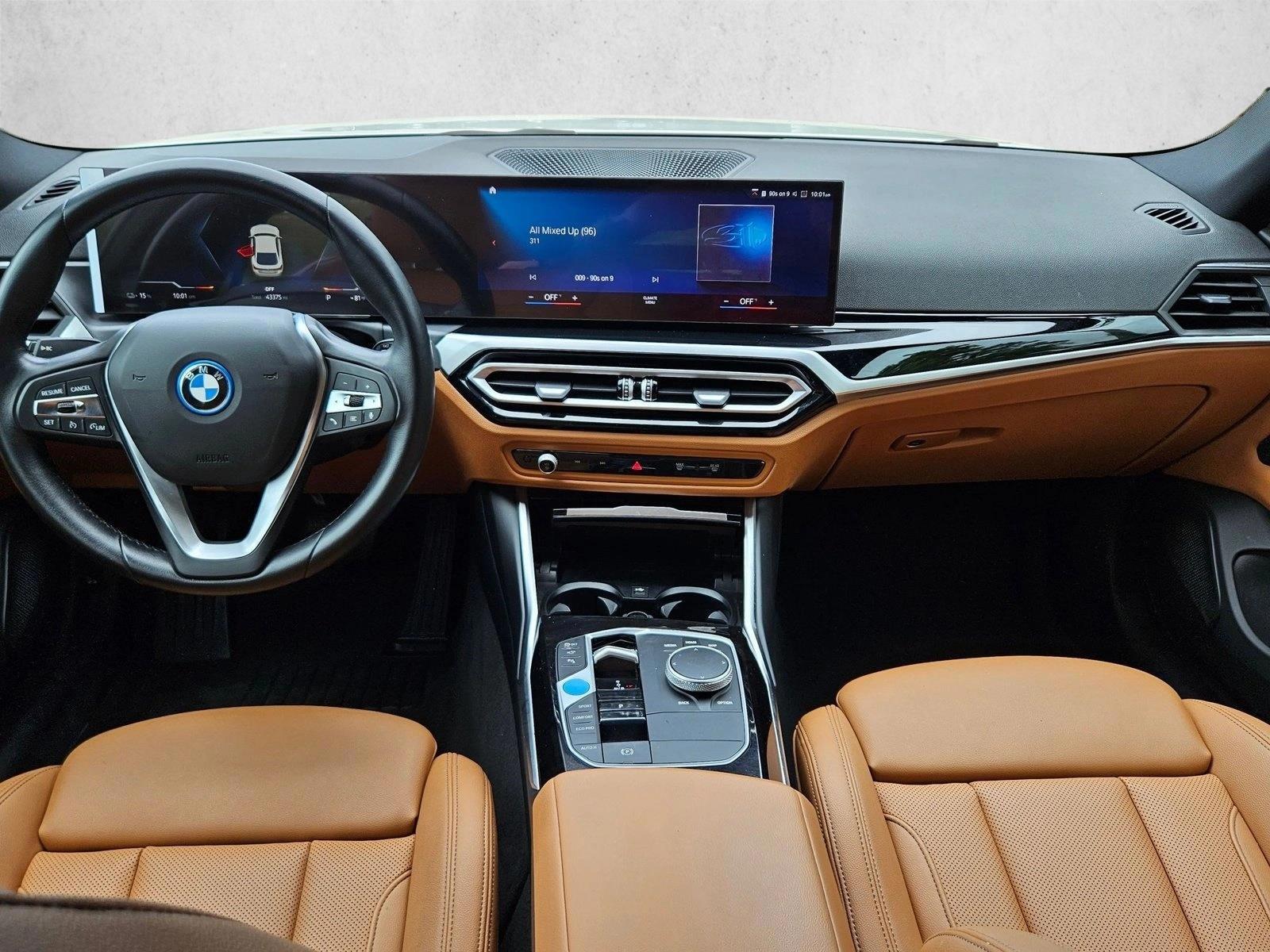 Thumbnail: 2023 BMW i4 - 4