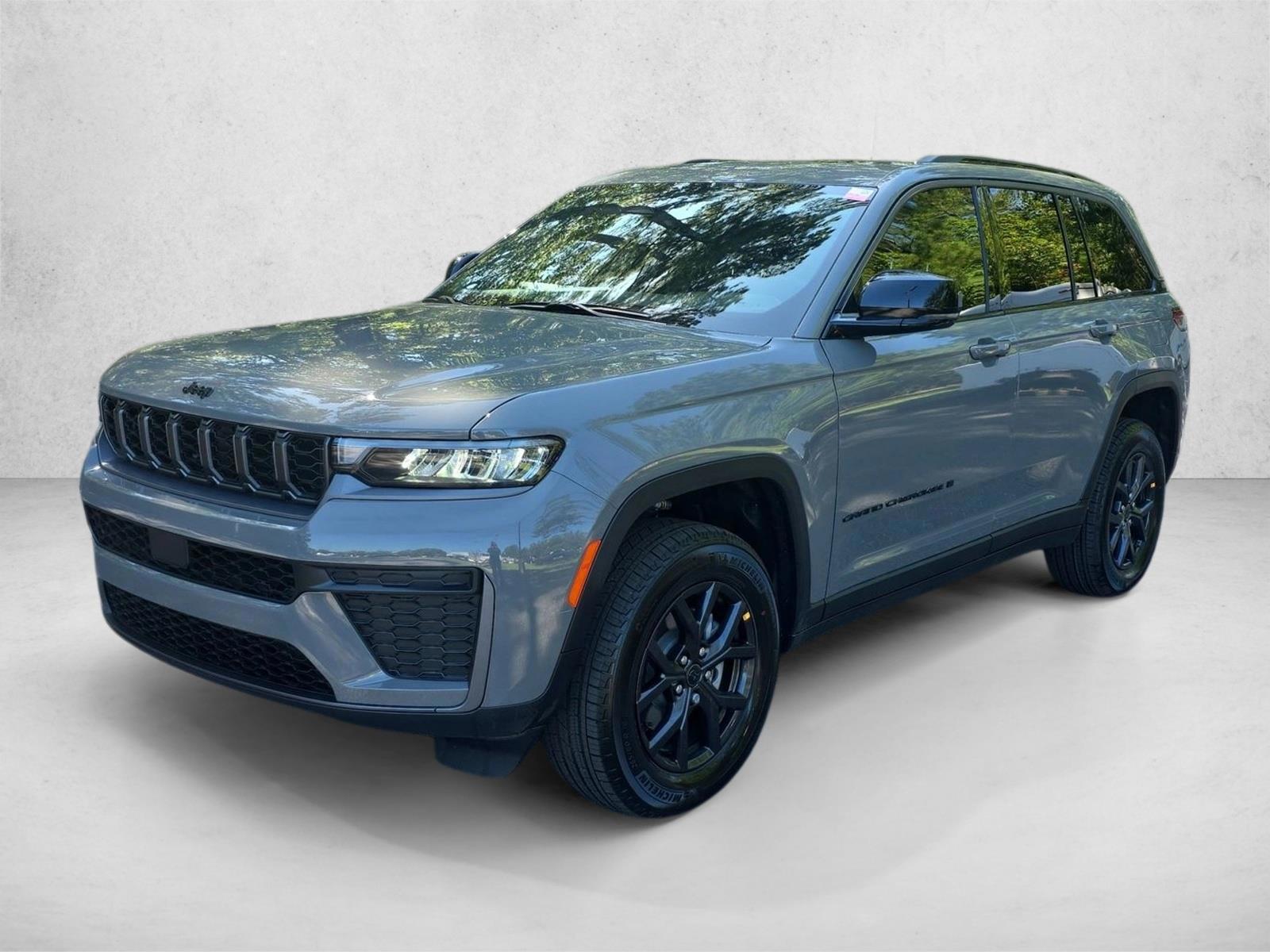 Thumbnail: 2027 Jeep Grand Cherokee - 1