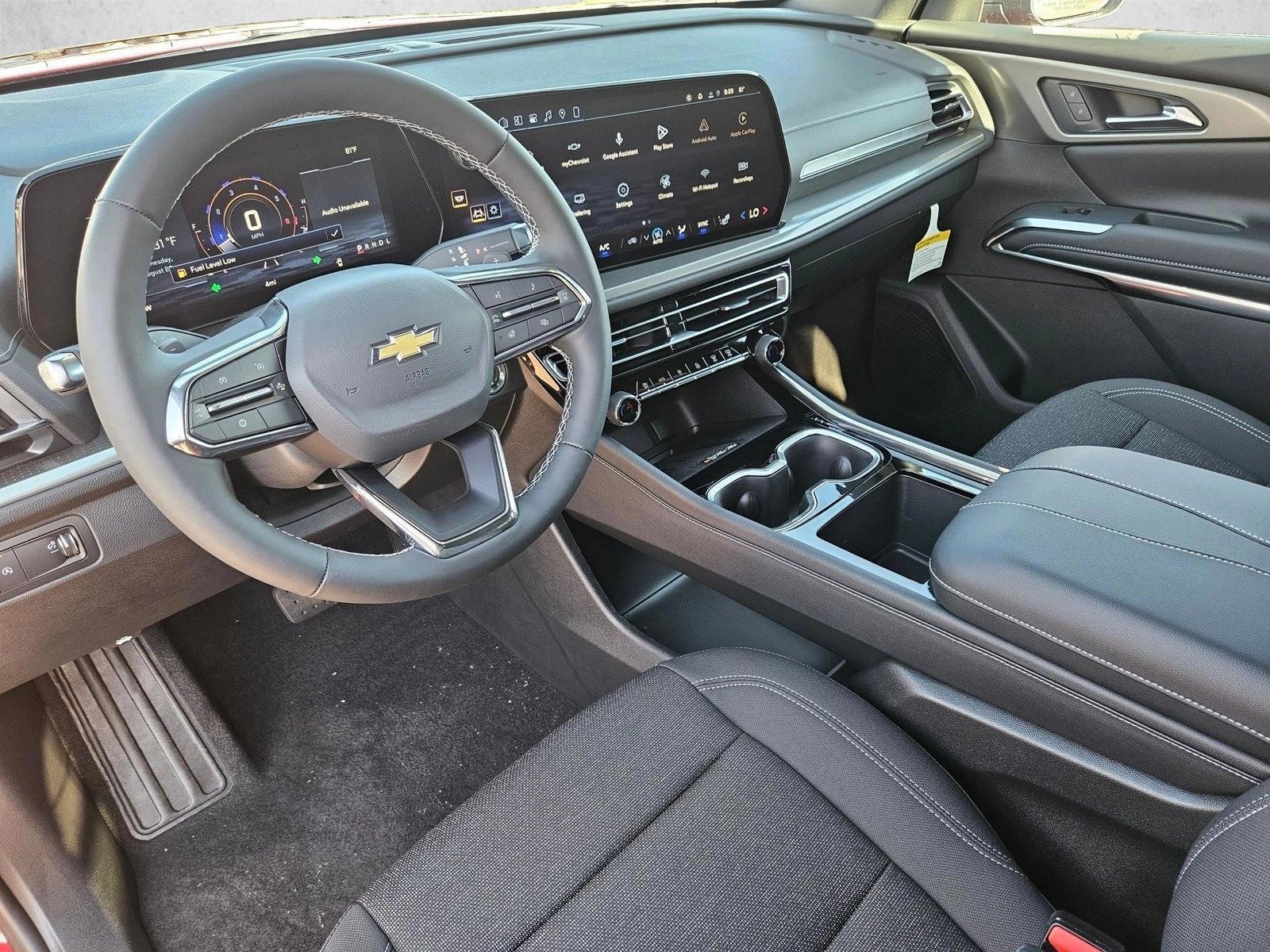 Thumbnail: 2027 Chevrolet Traverse - 3