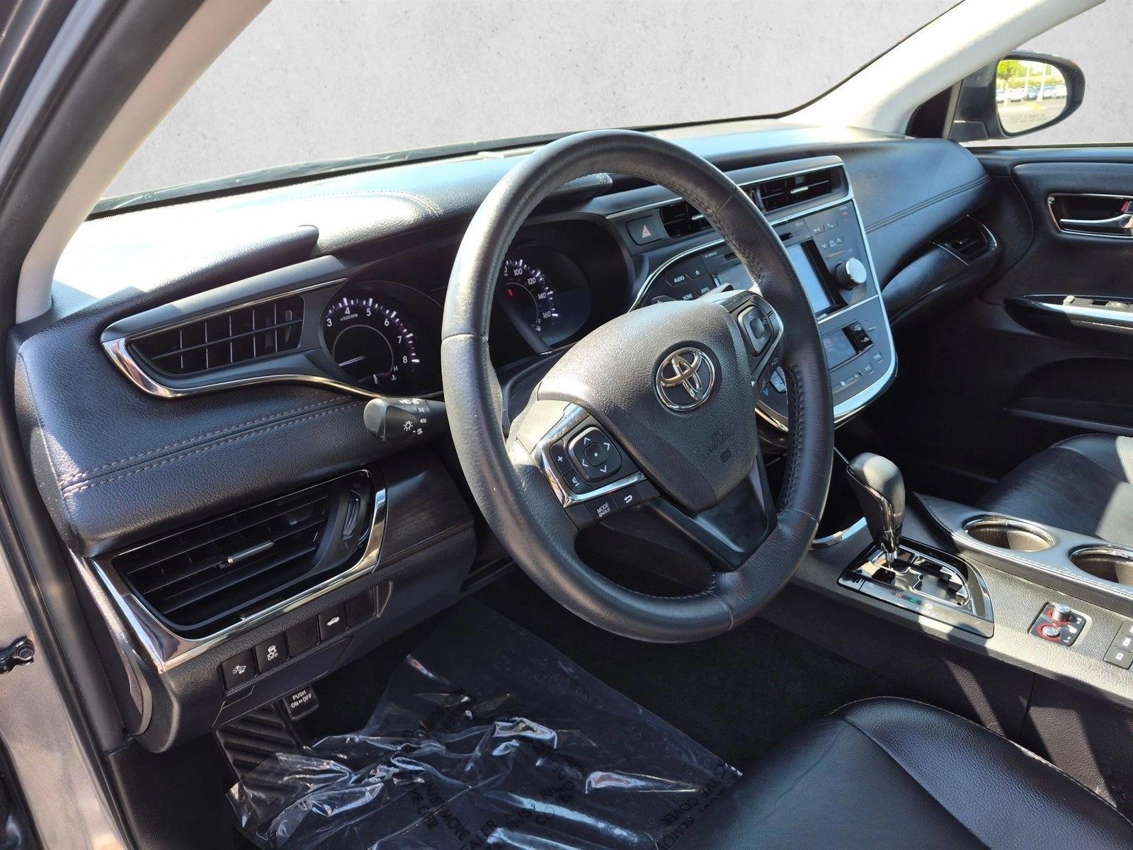 Thumbnail: 2018 Toyota Avalon - 3