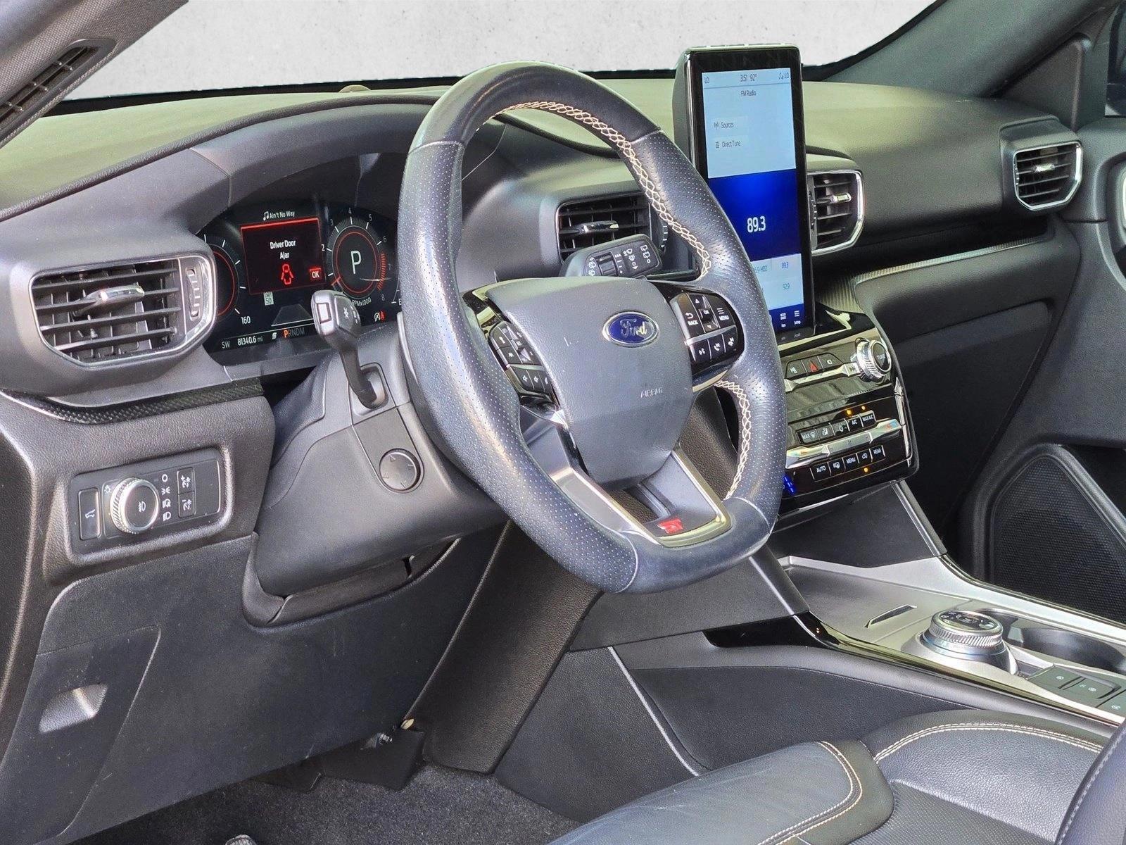 Thumbnail: 2022 Ford Explorer - 3