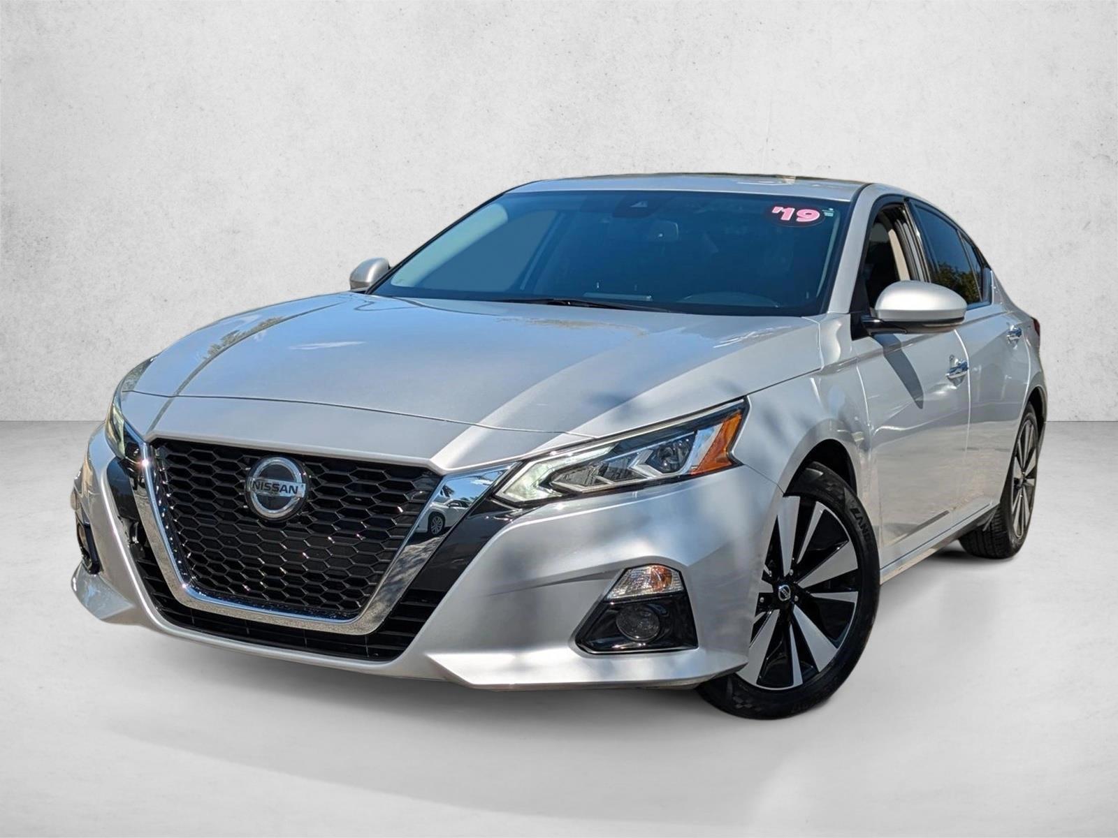 Thumbnail: 2019 Nissan Altima - 1