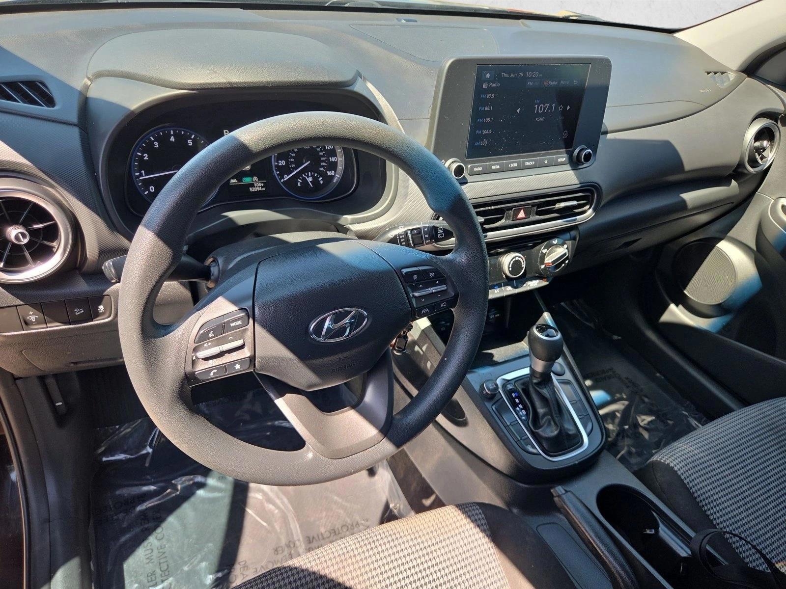 Thumbnail: 2022 Hyundai Kona - 3