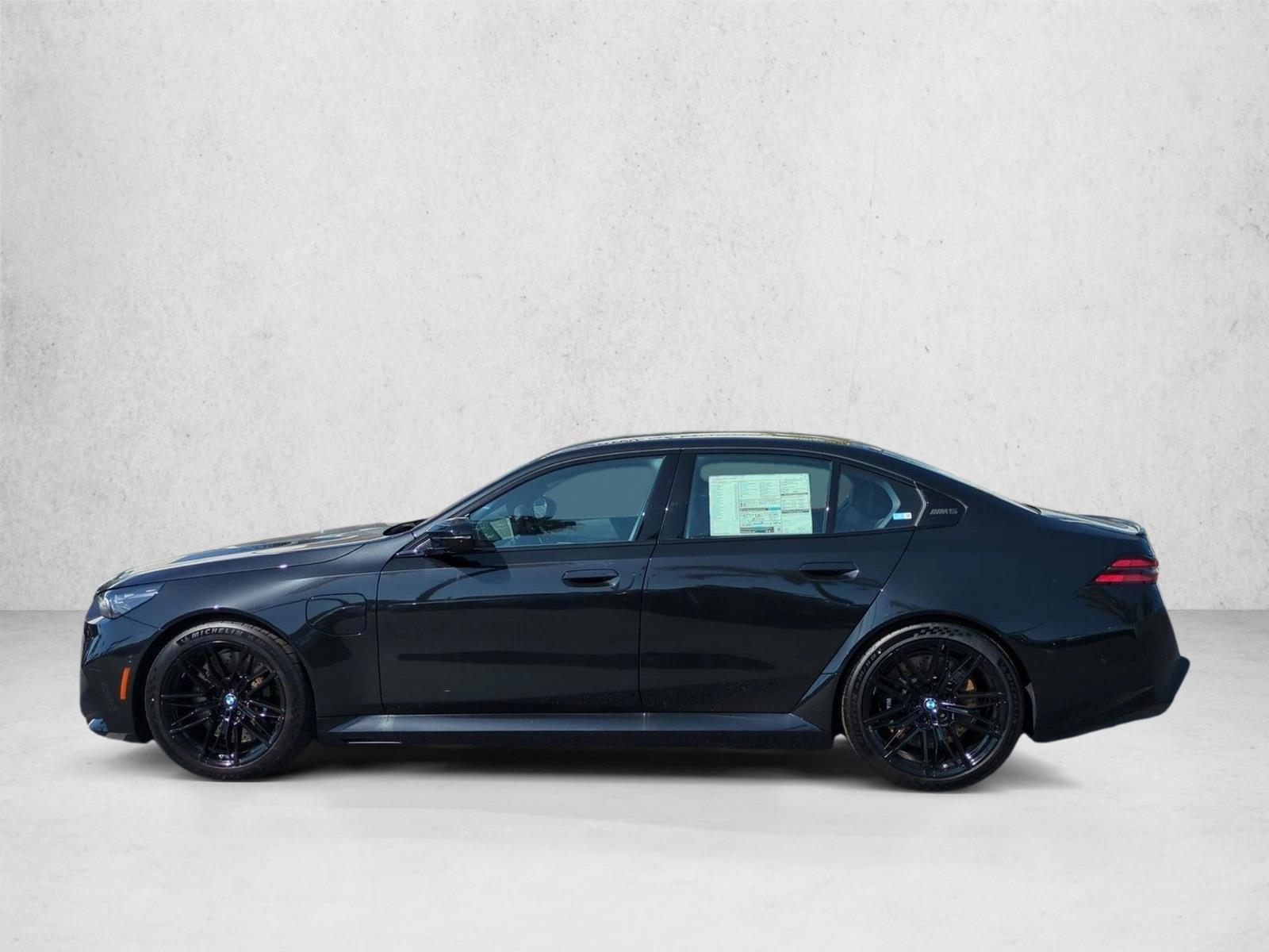 Thumbnail: 2026 BMW M5 - 2
