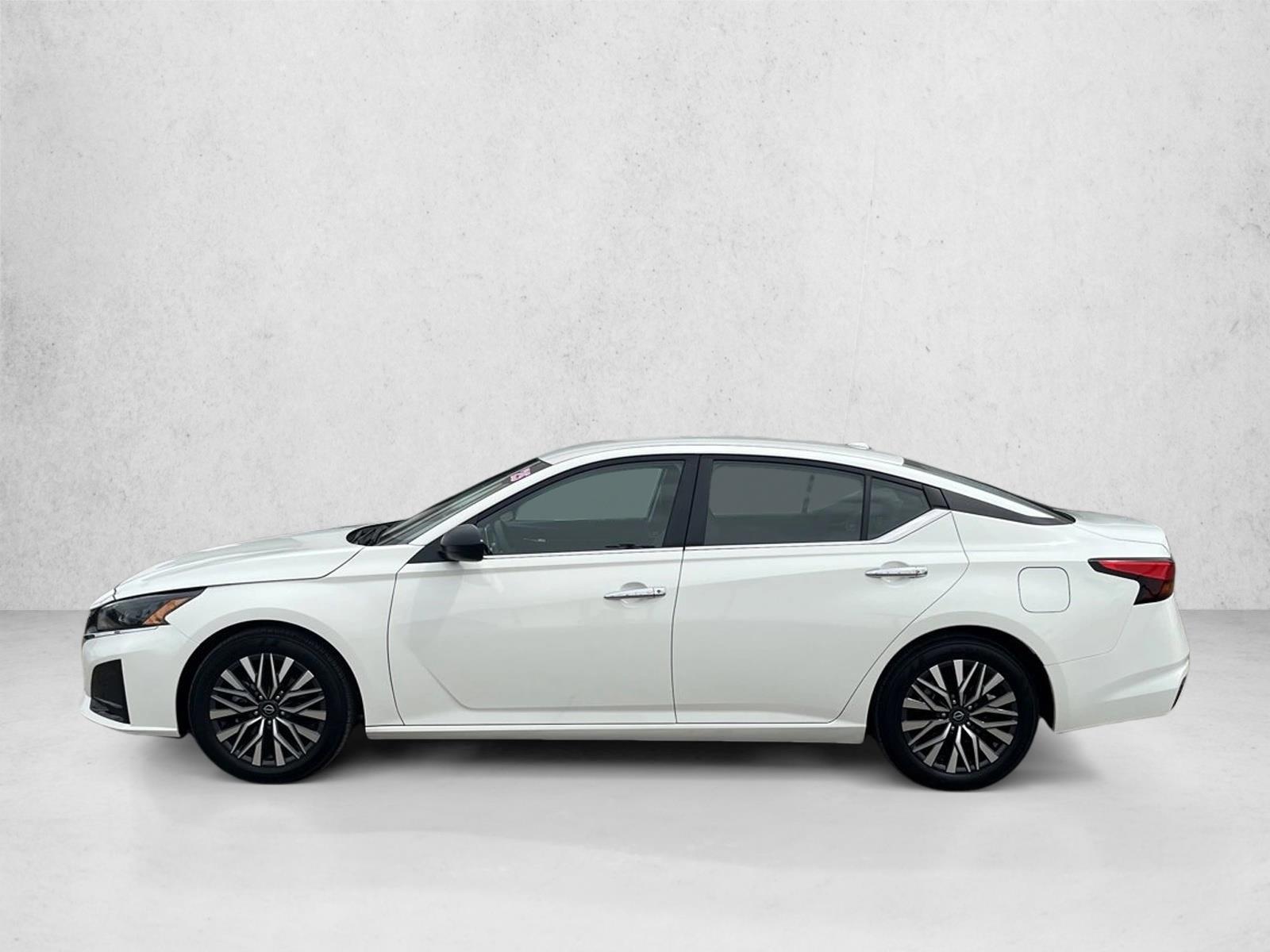 Thumbnail: 2025 Nissan Altima - 2