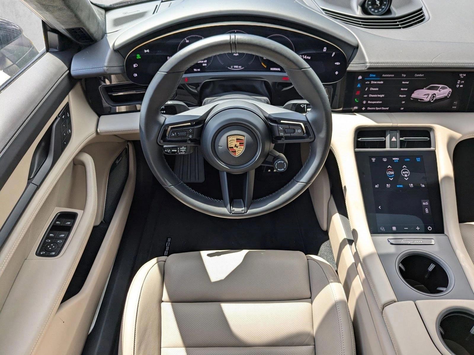 Thumbnail: 2023 Porsche Taycan - 3