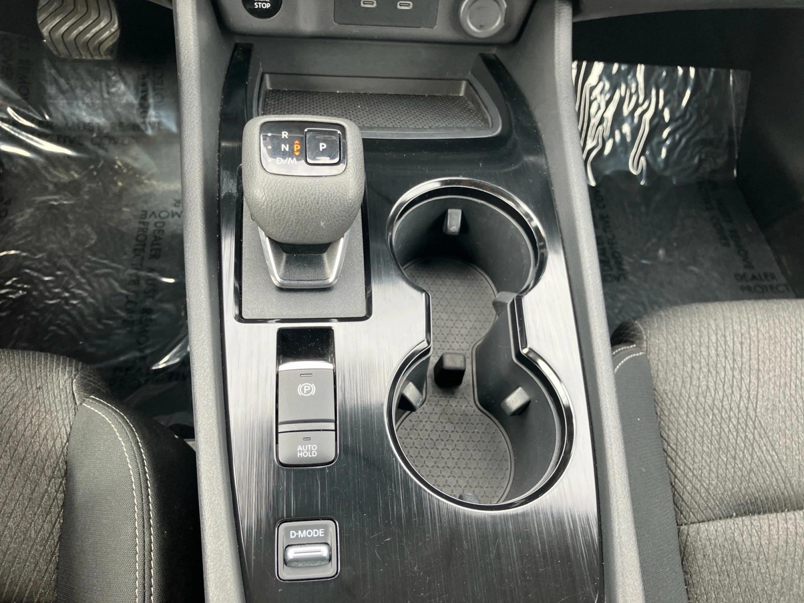 2025 Nissan Rogue SV - Photo 18