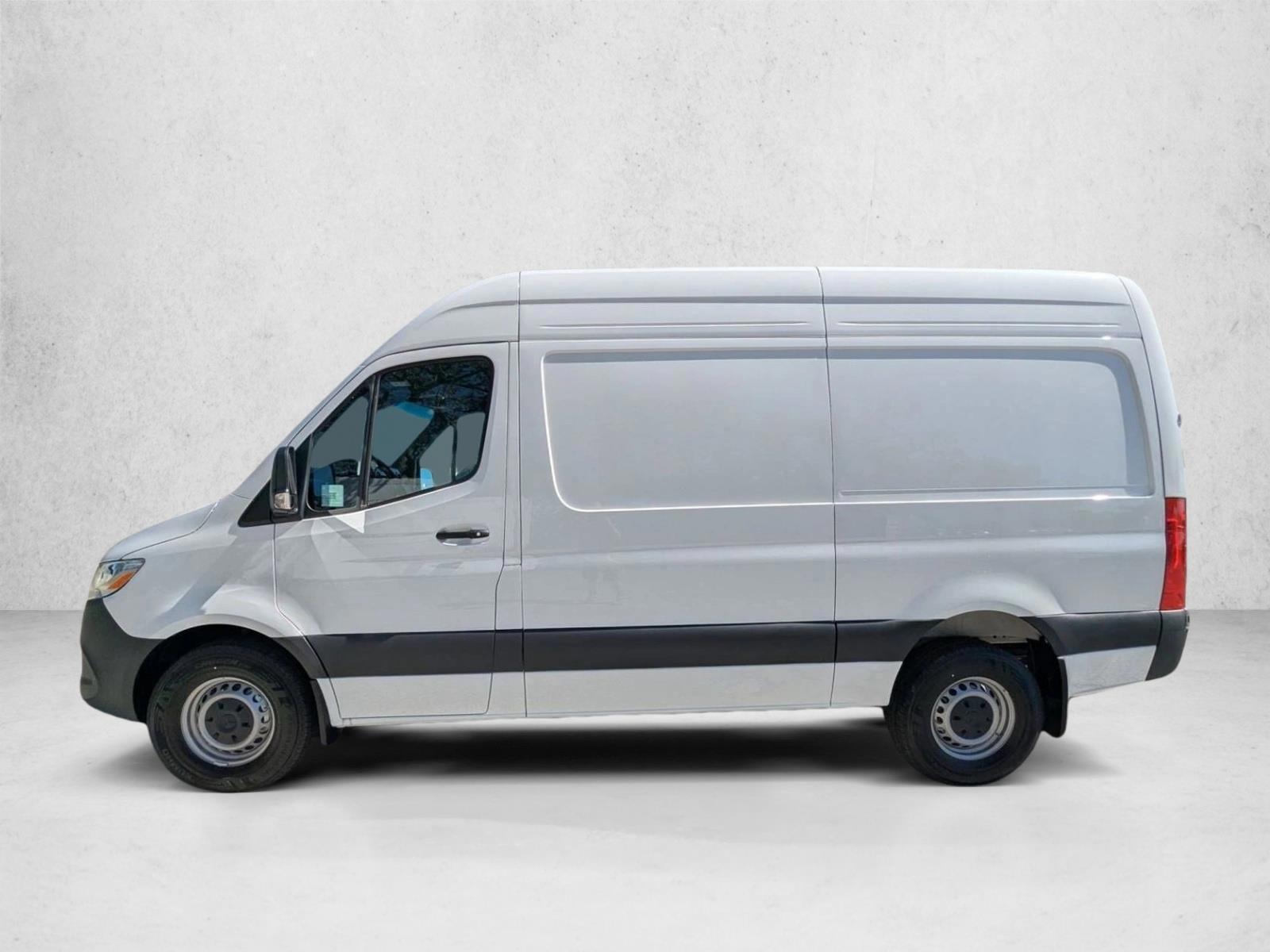 Thumbnail: 2025 Mercedes-Benz Sprinter - 2