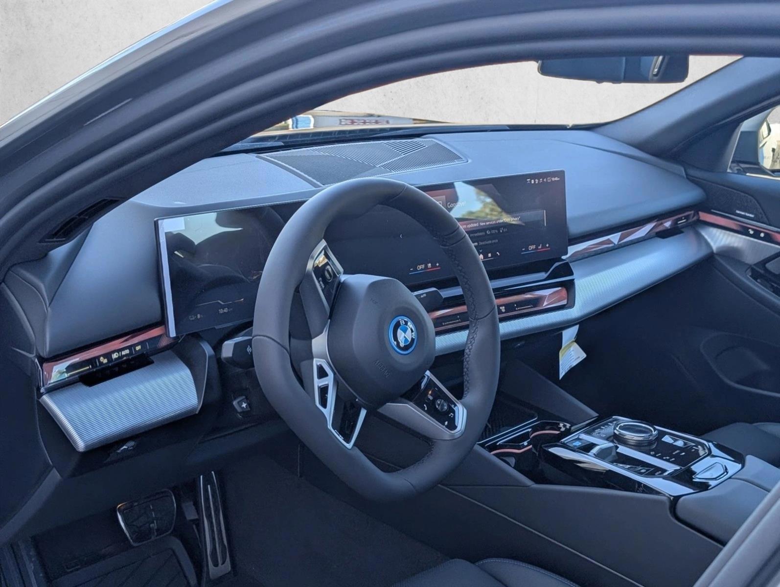 Thumbnail: 2026 BMW i5 - 3