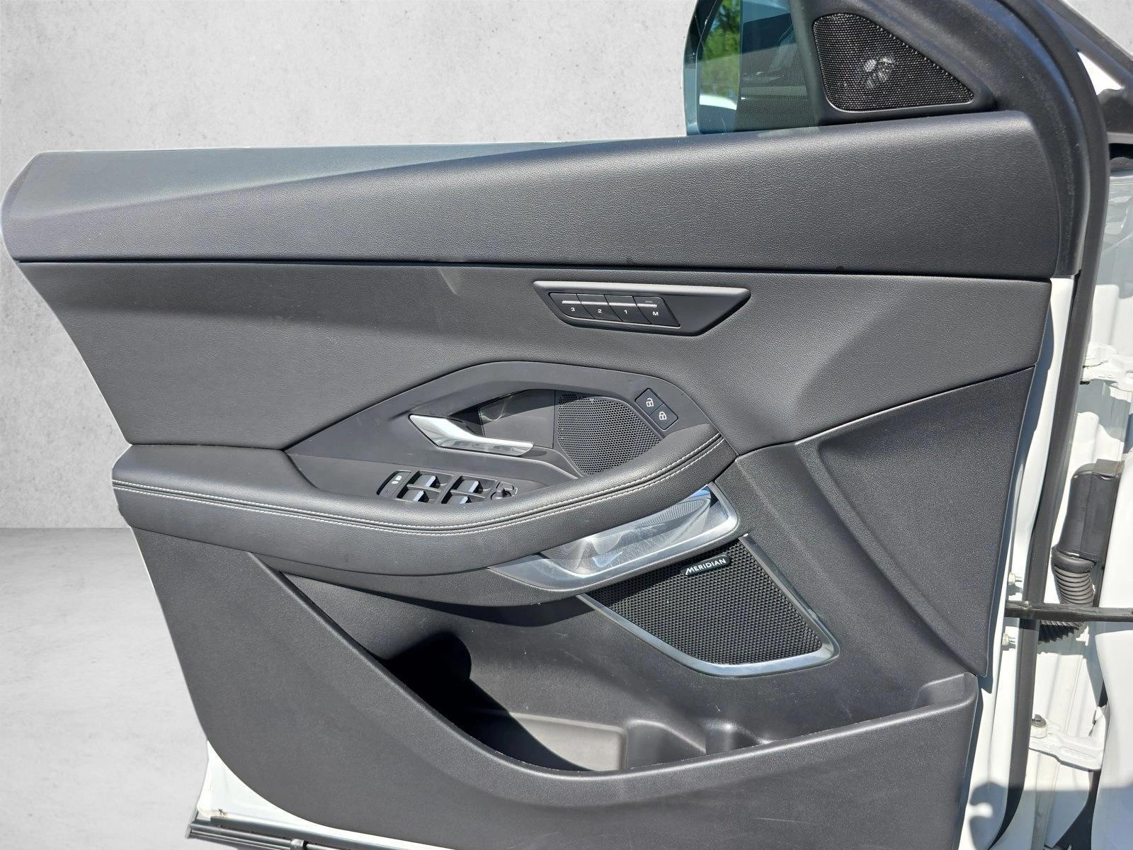 2024 Jaguar E-Pace R-DYNAMIC SE - Photo 26