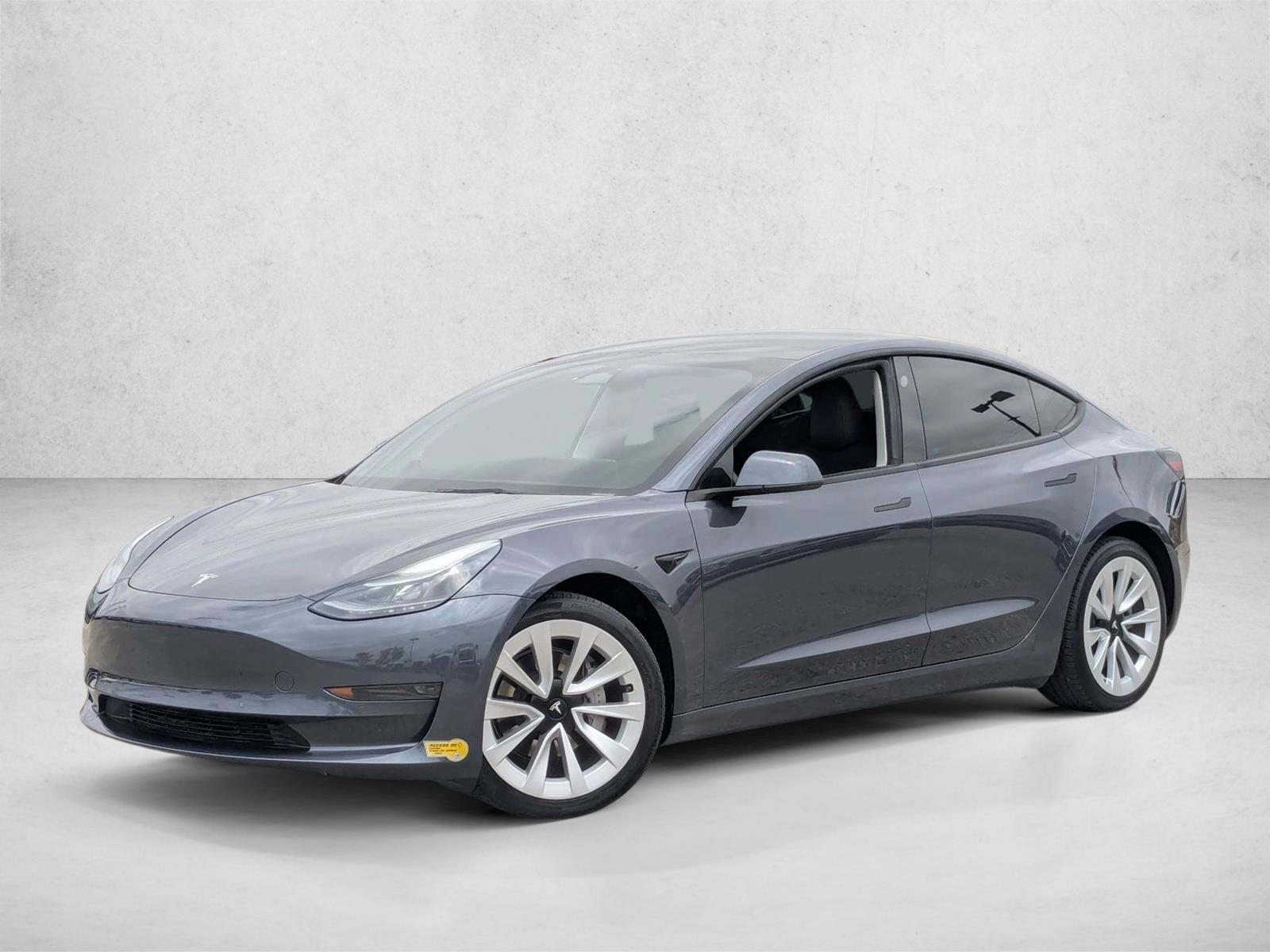 Thumbnail: 2022 Tesla Model 3 - 1